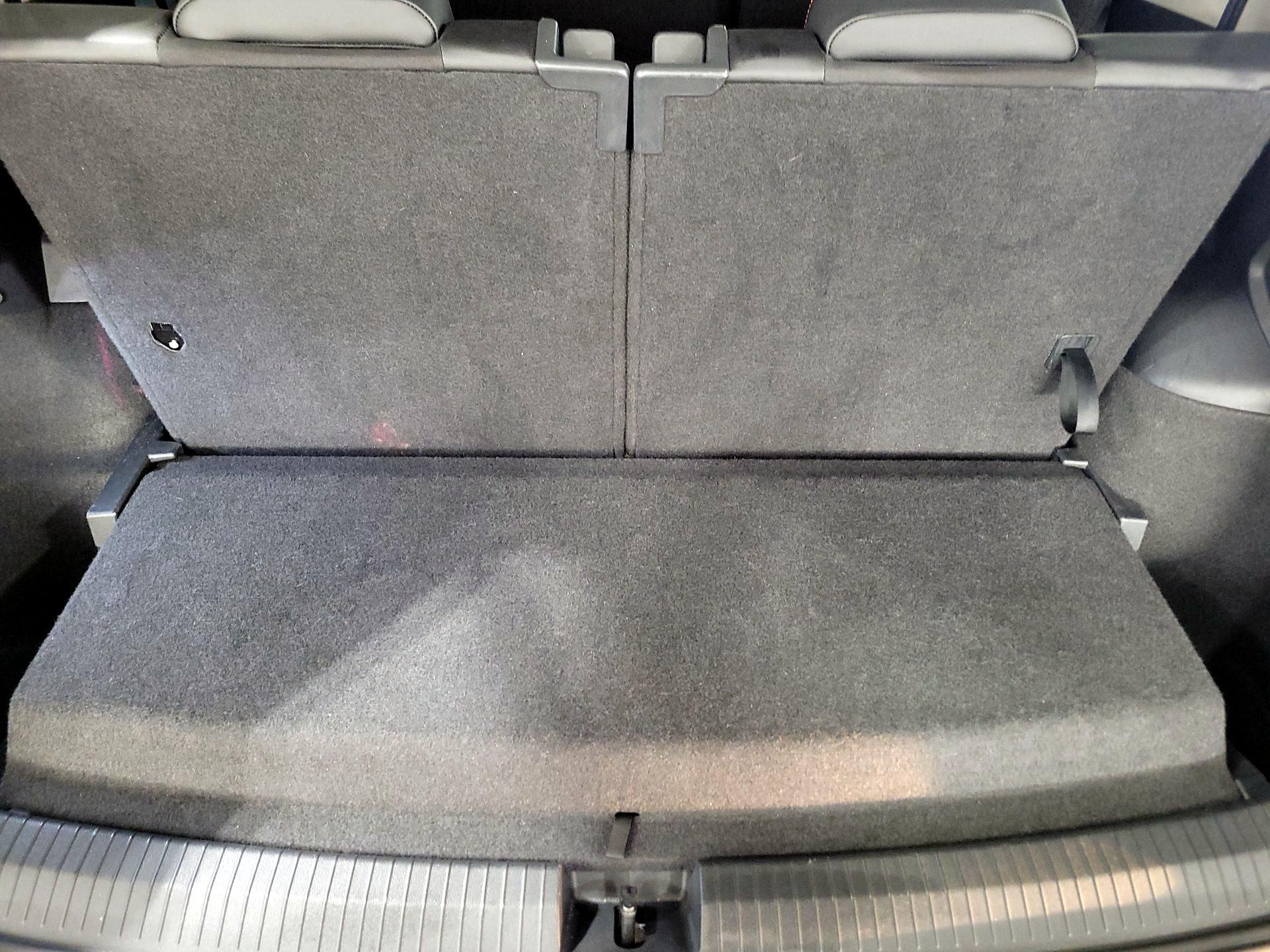 Thumbnail: 2024 Volkswagen Tiguan - 16