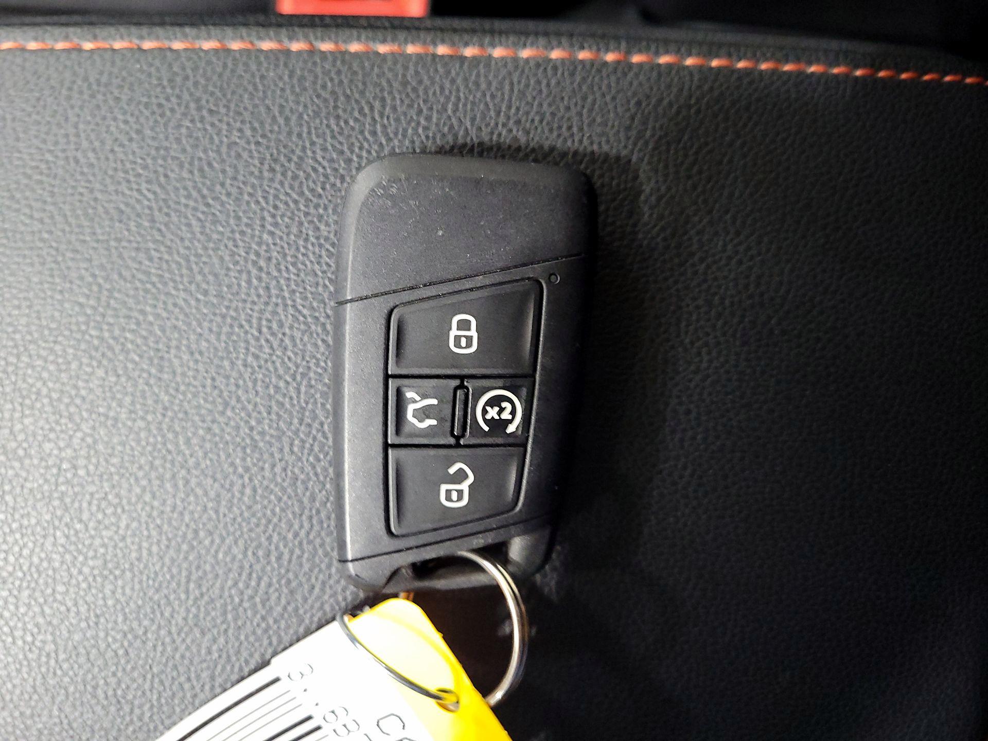 Thumbnail: 2024 Volkswagen Tiguan - 18