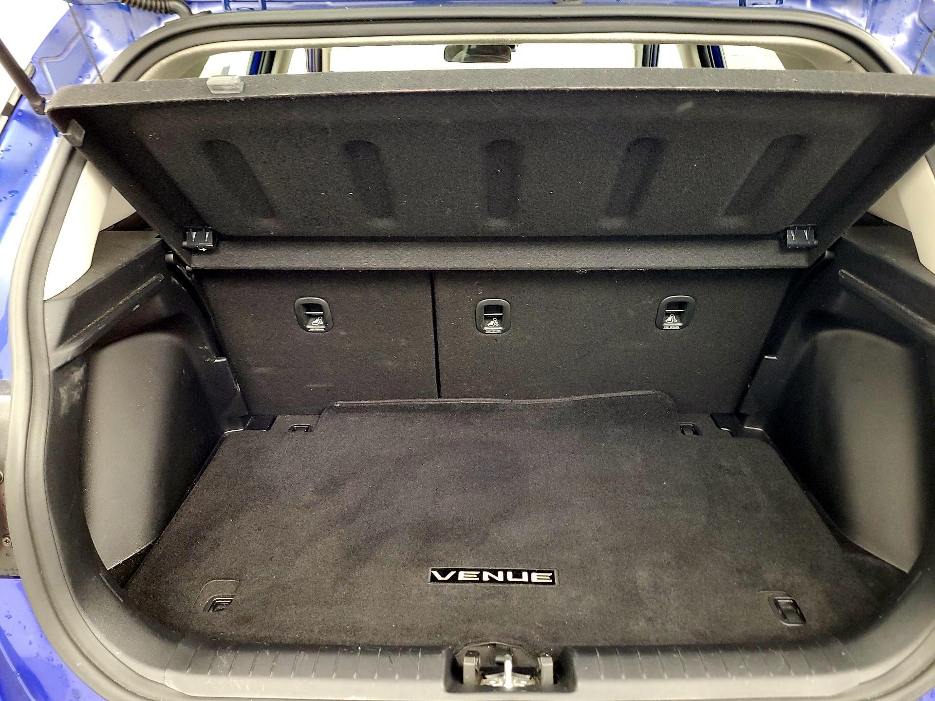 Thumbnail: 2023 Hyundai Venue - 20