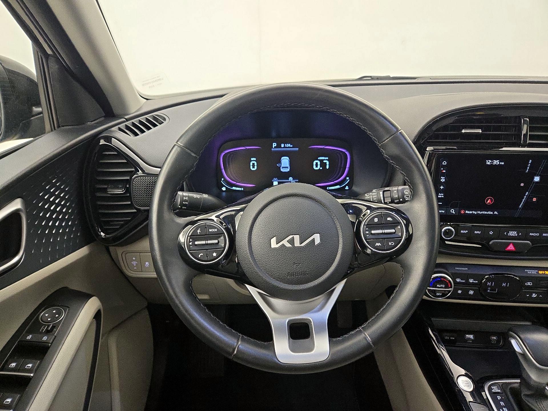 Thumbnail: 2023 Kia Soul - 10