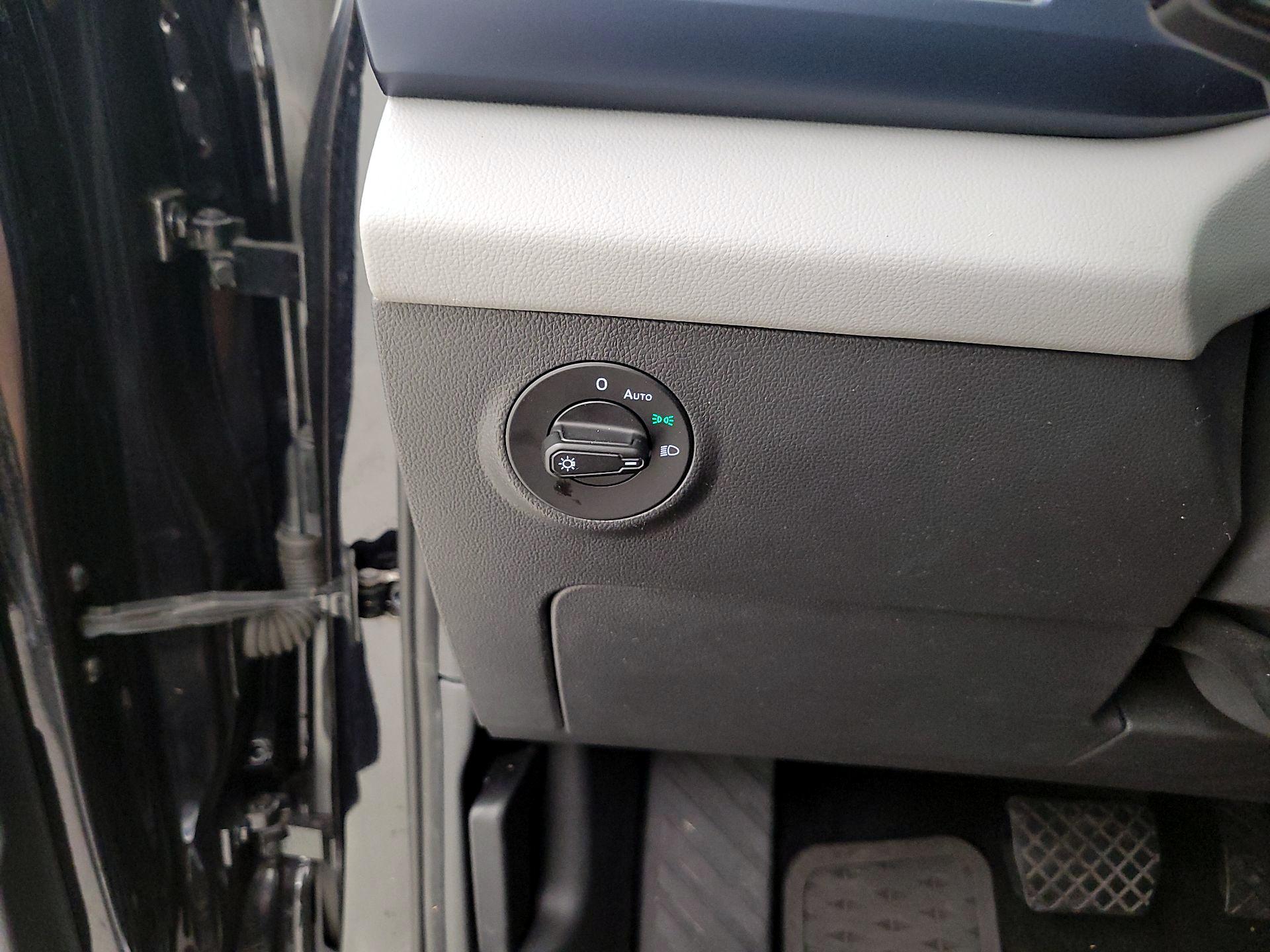 Thumbnail: 2023 Volkswagen Taos - 13