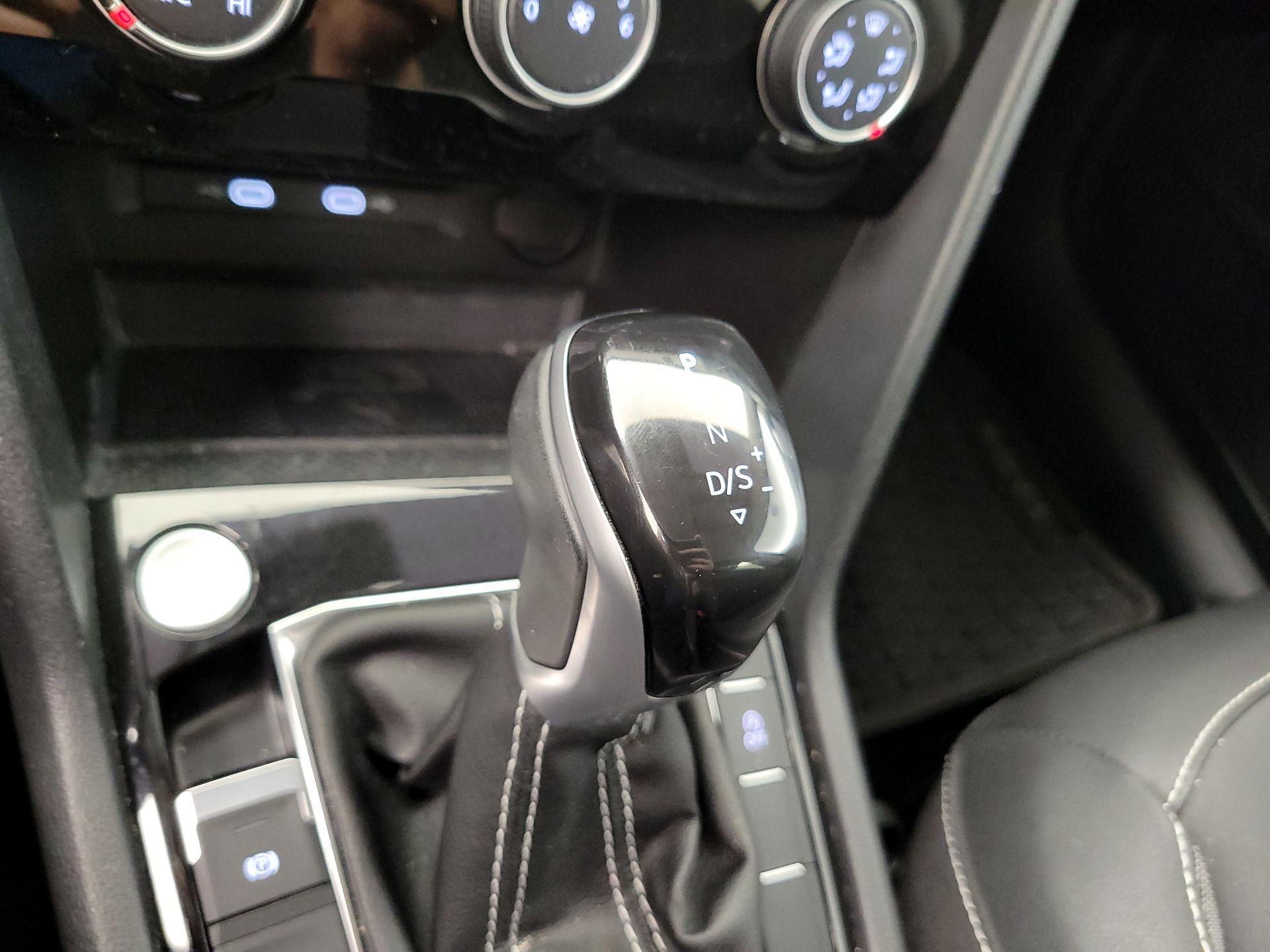 Thumbnail: 2023 Volkswagen Taos - 17