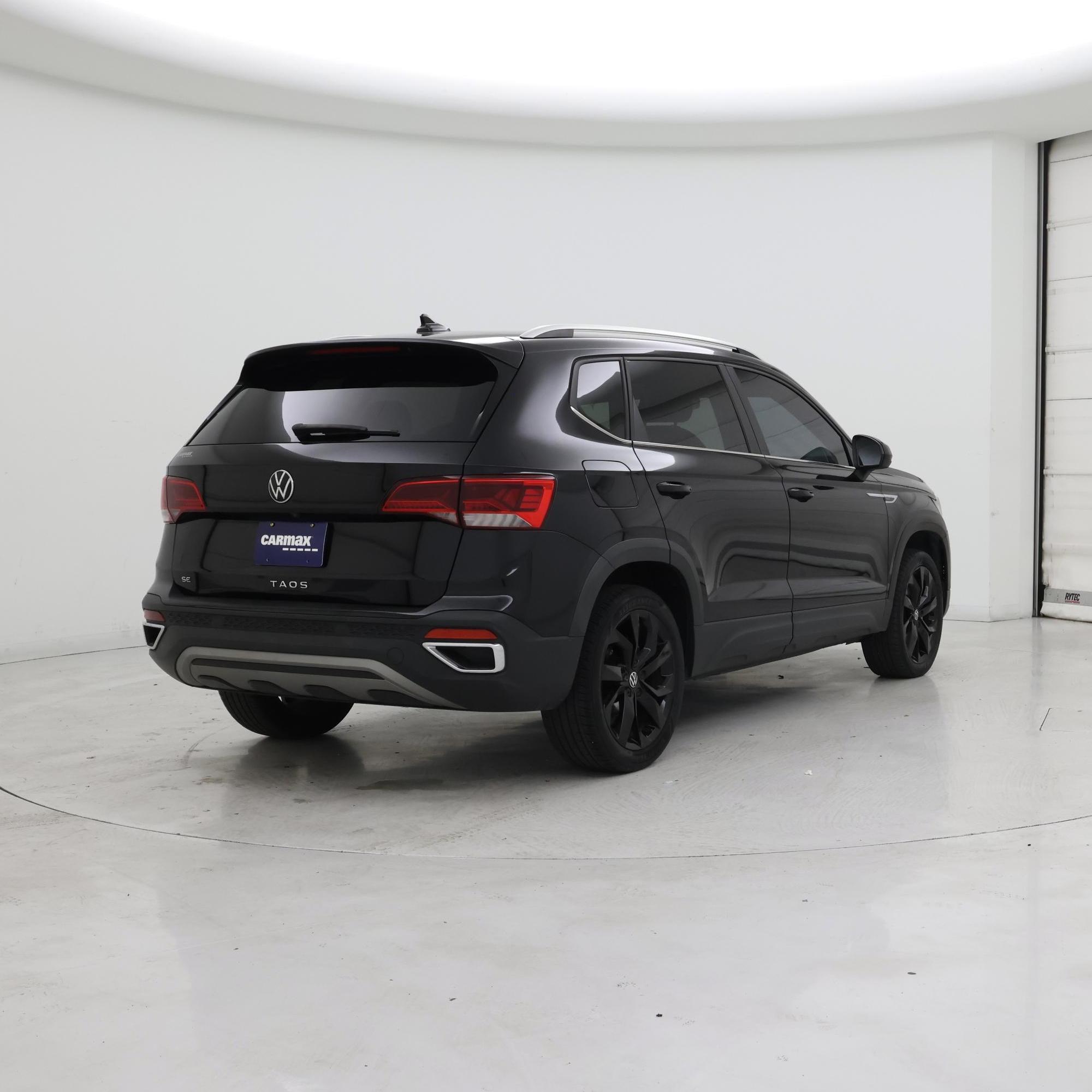 Thumbnail: 2023 Volkswagen Taos - 8