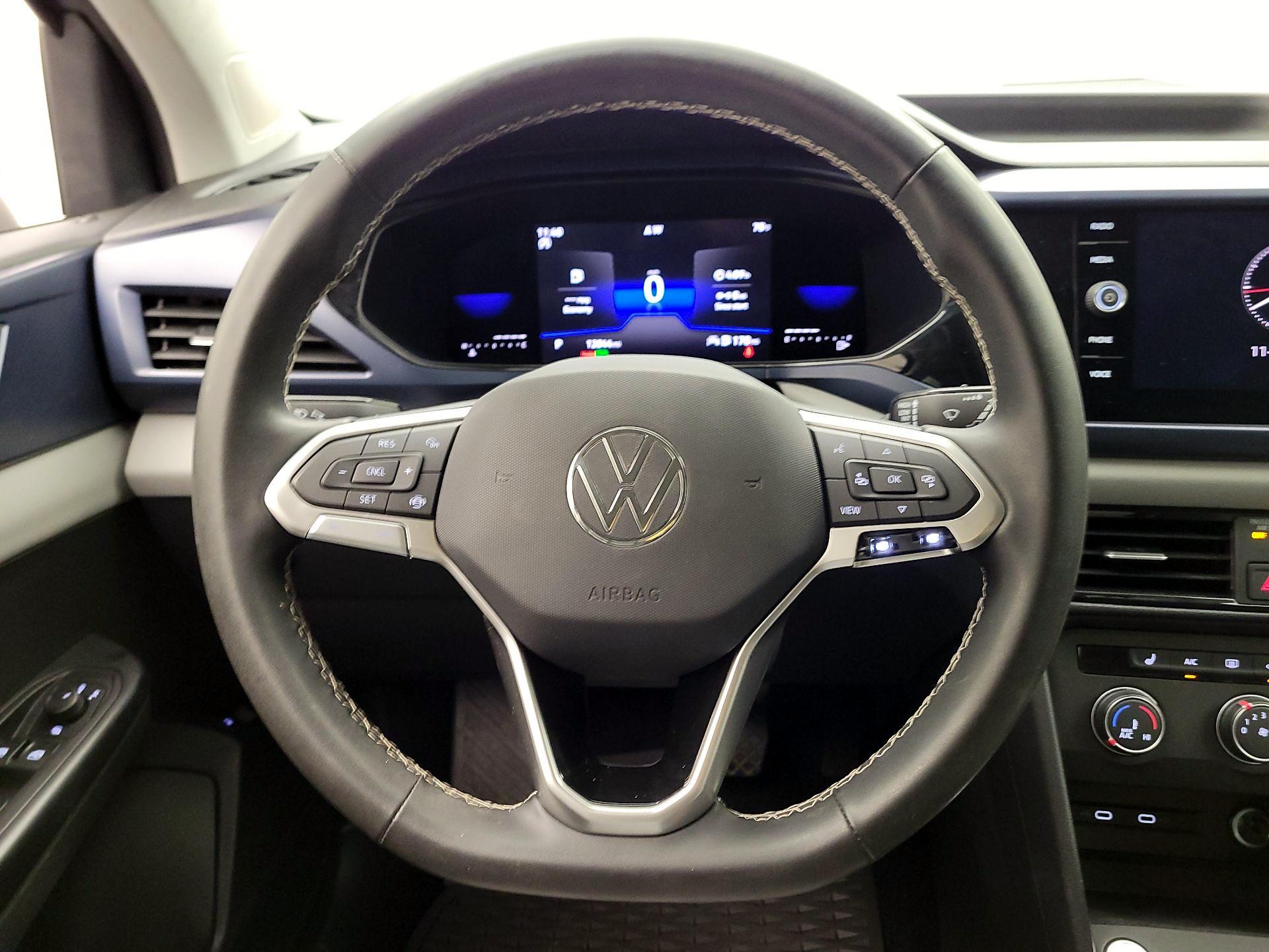 Thumbnail: 2022 Volkswagen Taos - 10