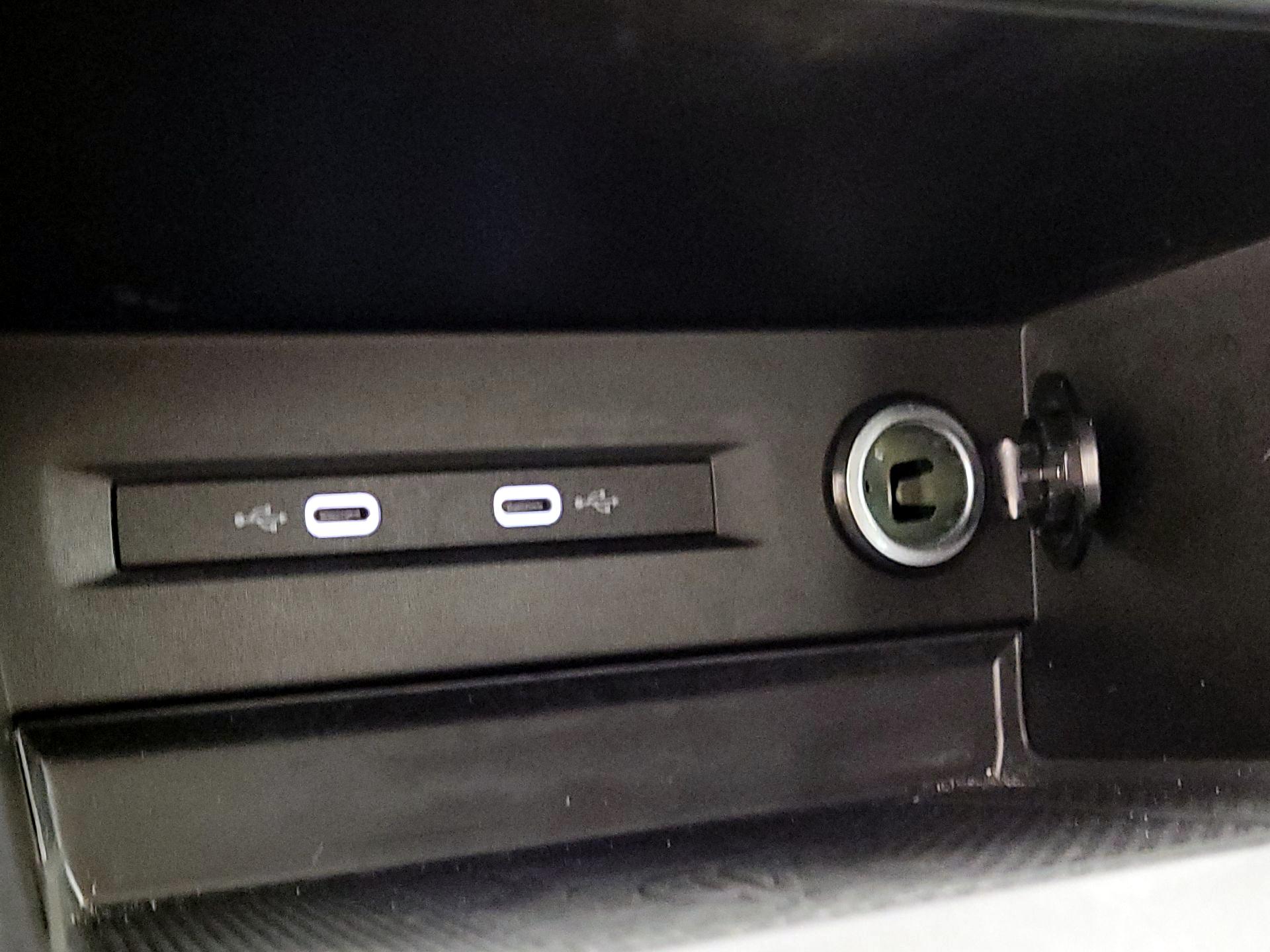 Thumbnail: 2022 Volkswagen Taos - 18