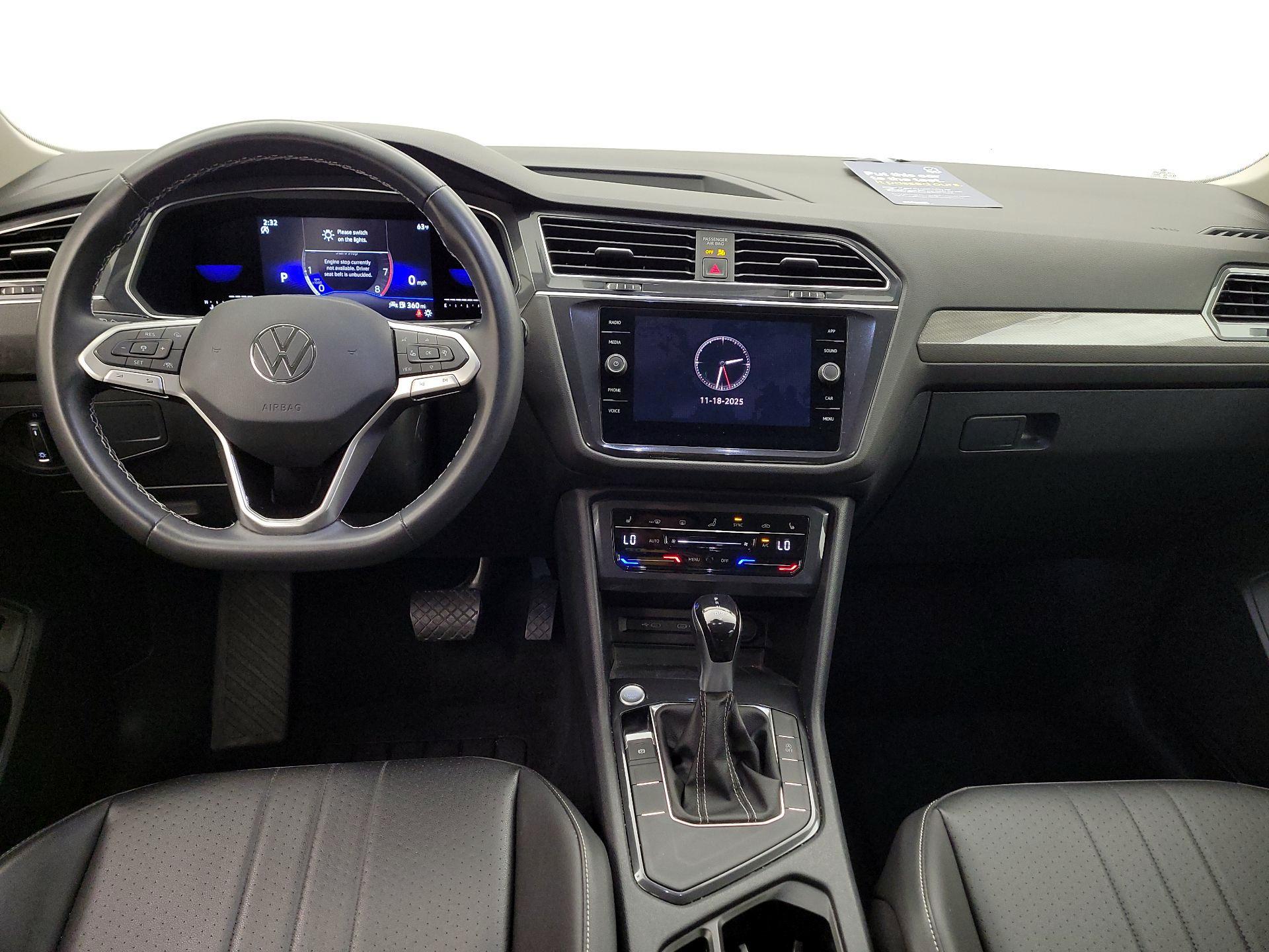 Thumbnail: 2022 Volkswagen Tiguan - 9