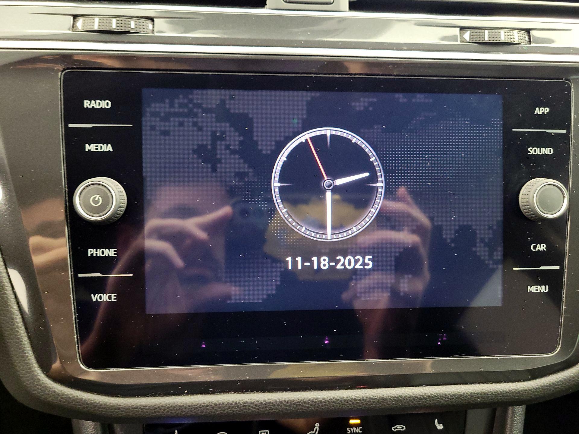 Thumbnail: 2022 Volkswagen Tiguan - 13