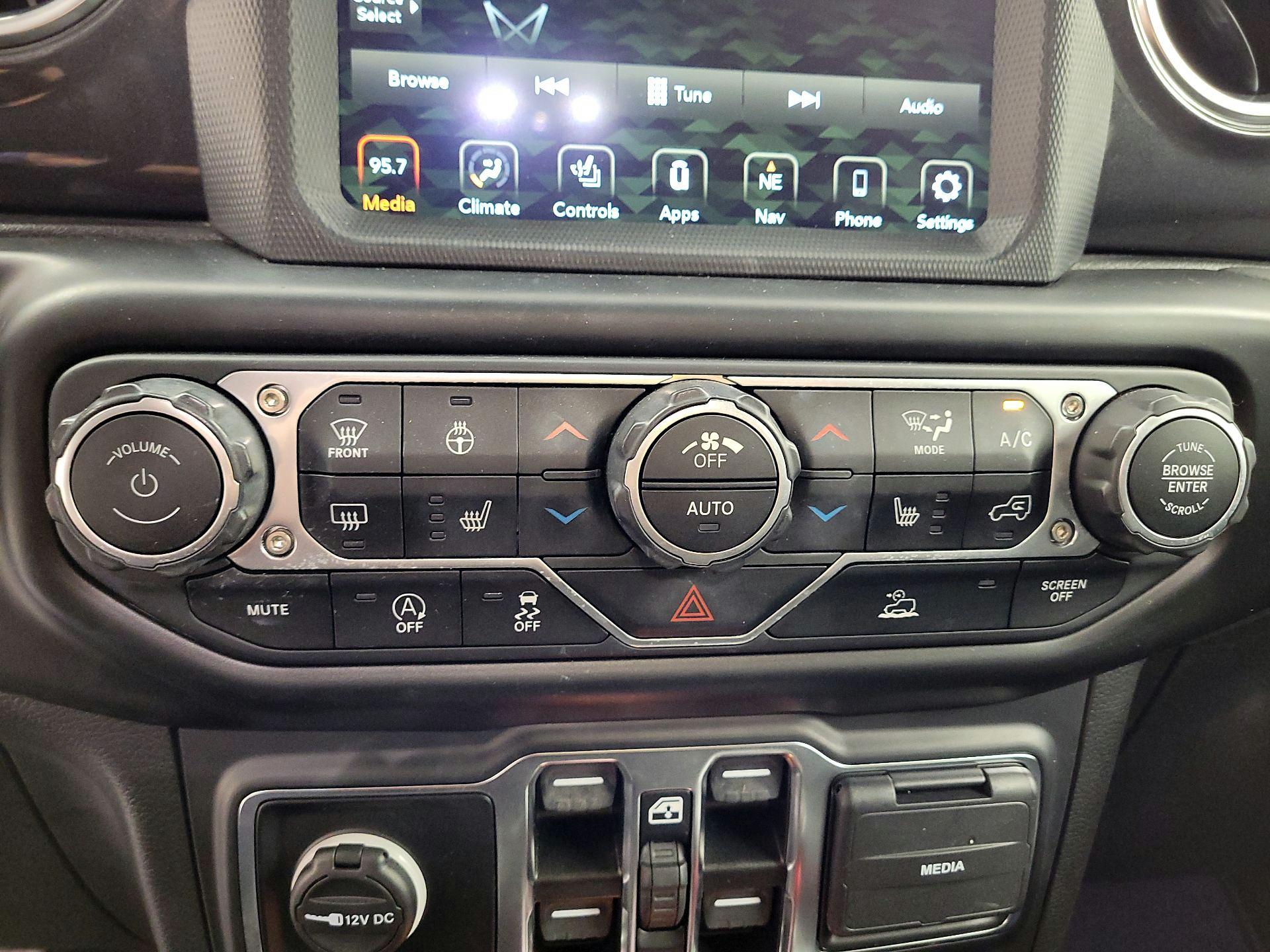 Thumbnail: 2021 Jeep Wrangler - 14