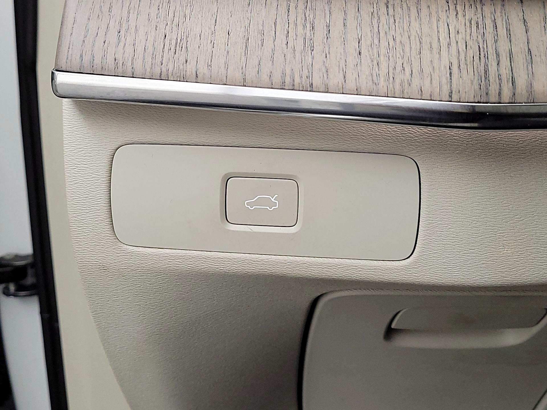 Thumbnail: 2024 Volvo XC90 - 13