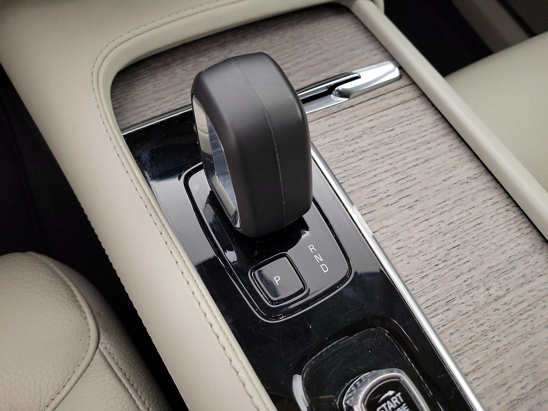 Thumbnail: 2024 Volvo XC90 - 17