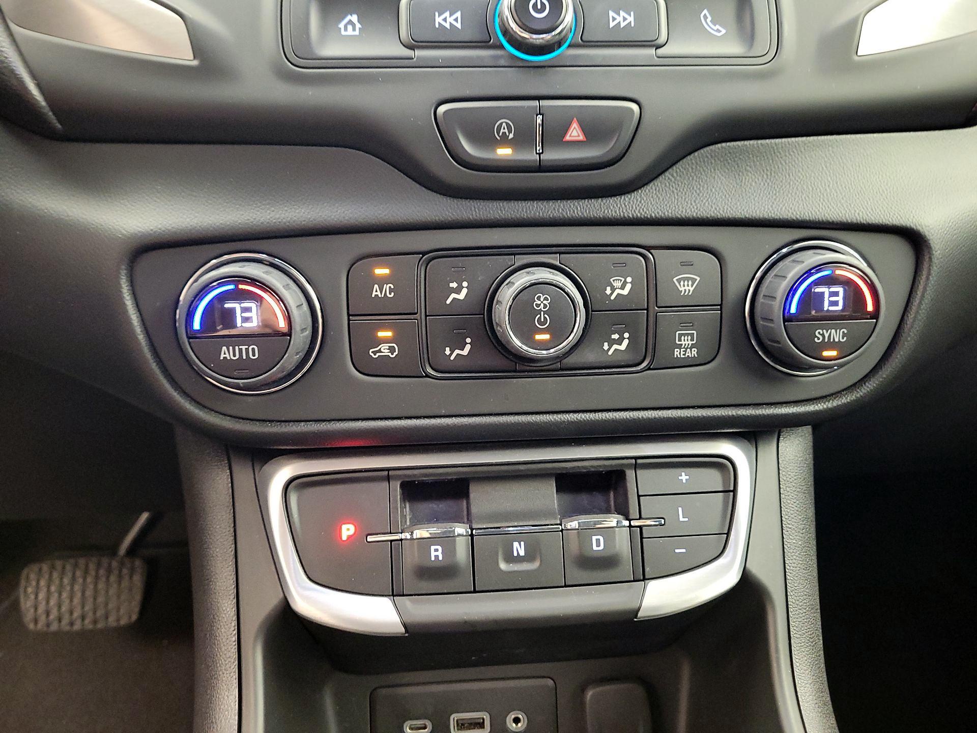 Thumbnail: 2022 GMC Terrain - 17