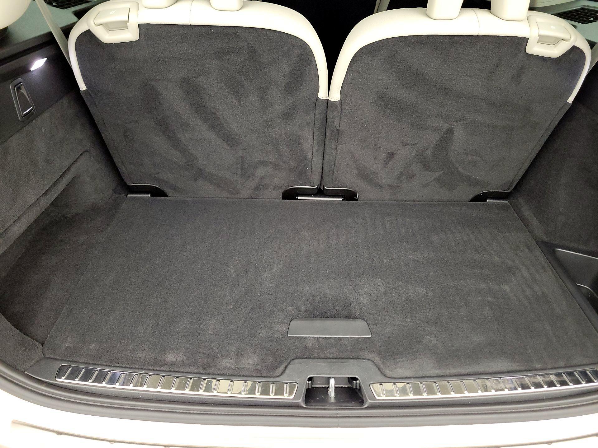 Thumbnail: 2024 Volvo XC90 - 16