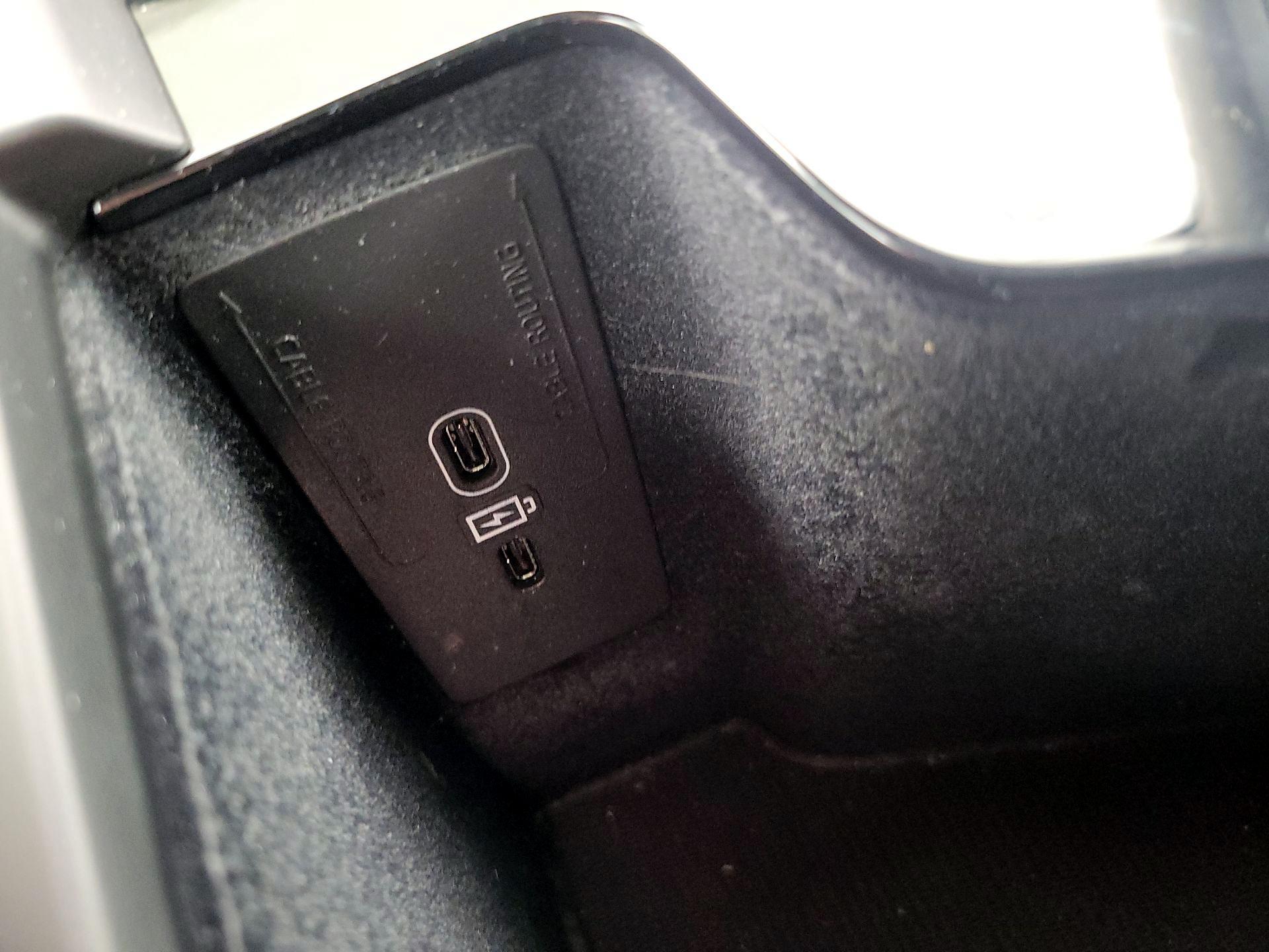 Thumbnail: 2023 Volvo XC60 - 18