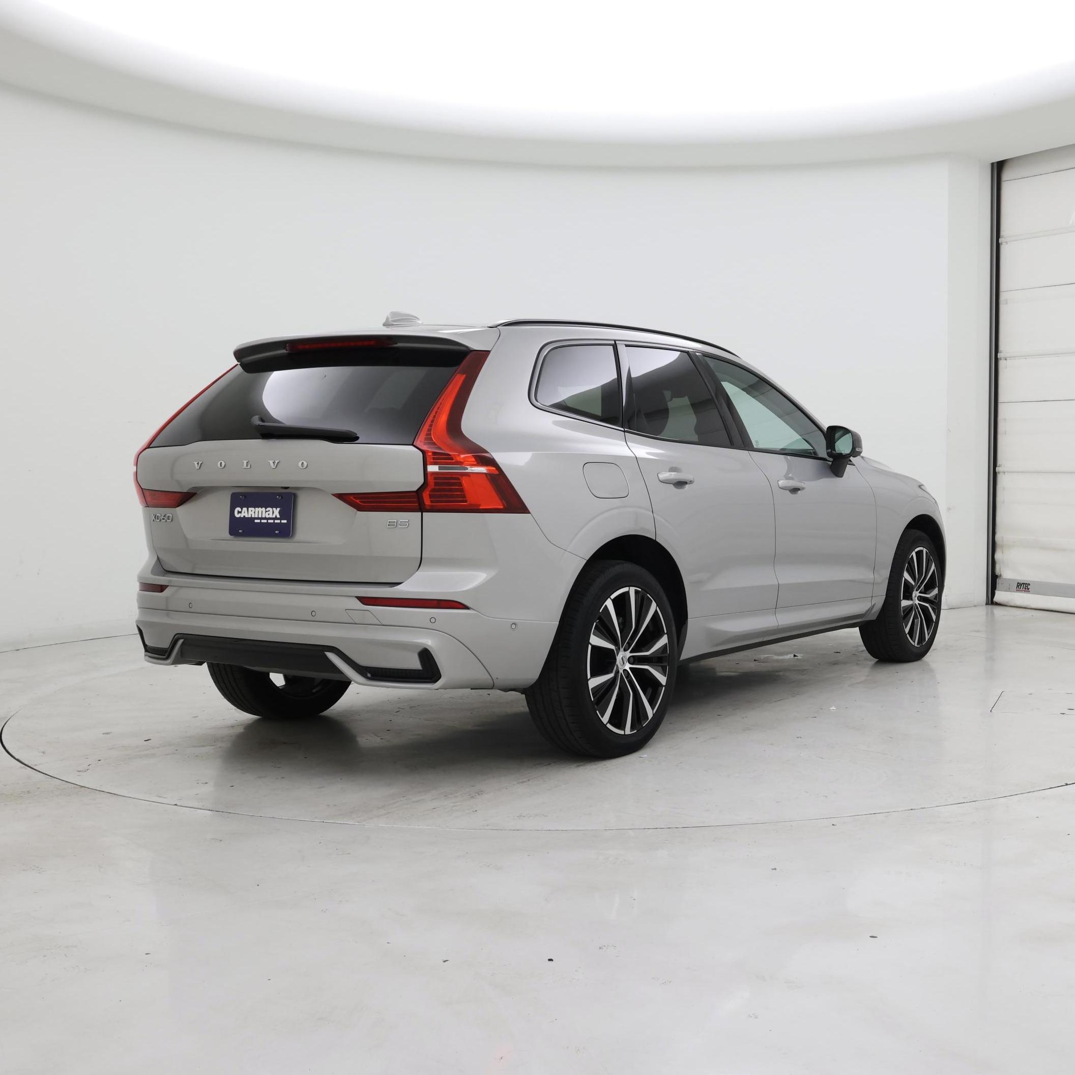 Thumbnail: 2023 Volvo XC60 - 8