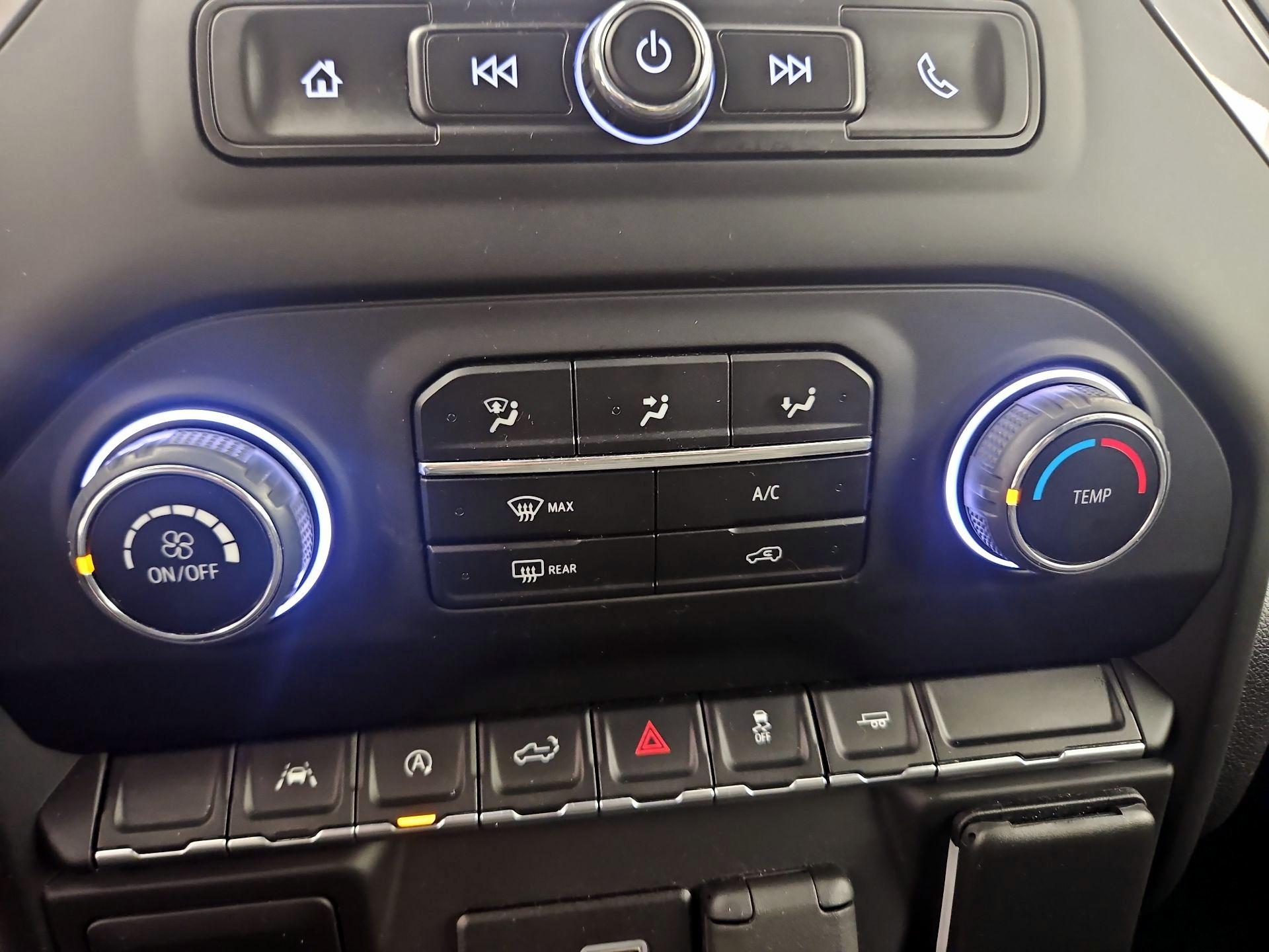 Thumbnail: 2022 Chevrolet Silverado 1500 - 16