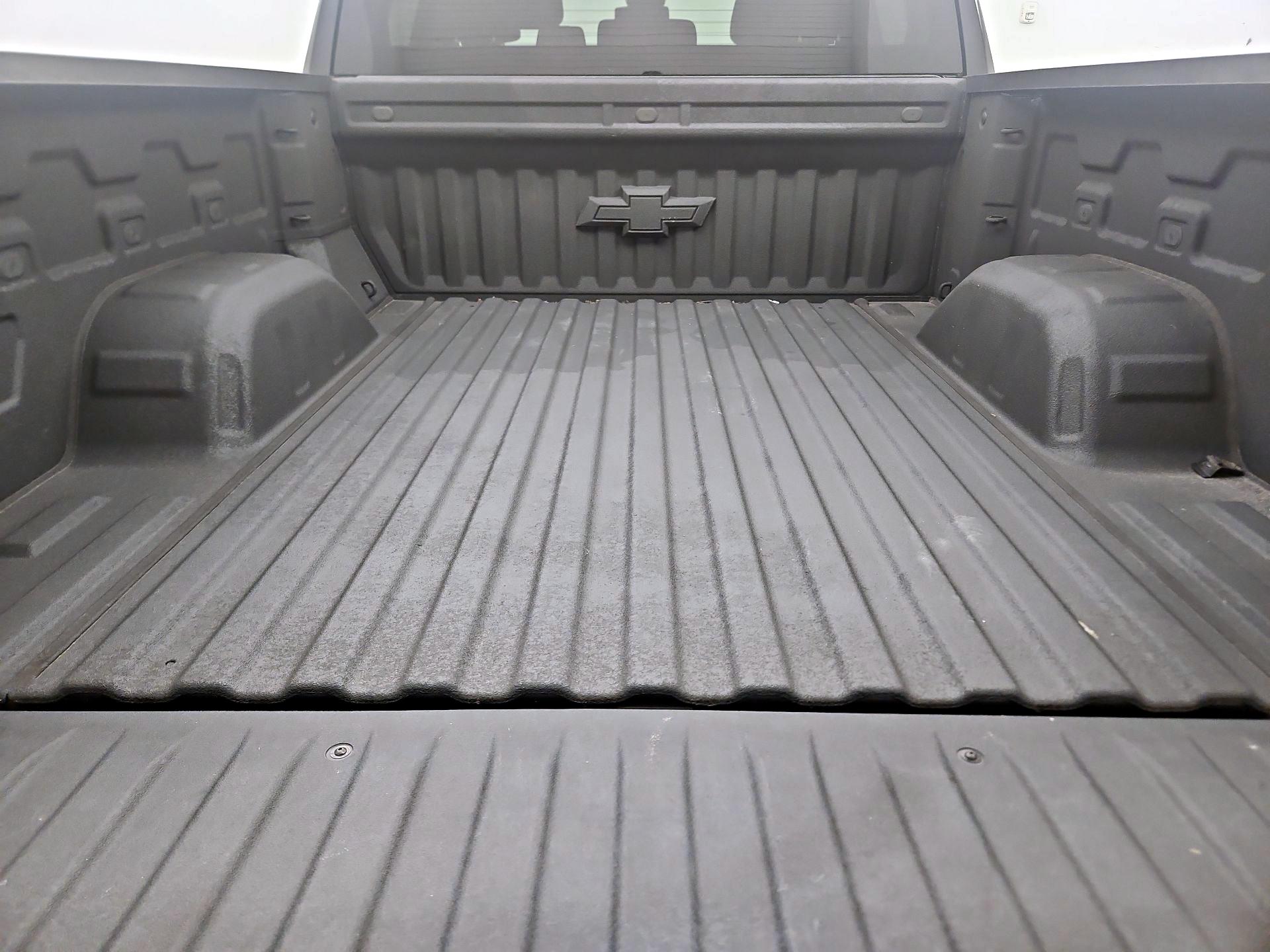 Thumbnail: 2022 Chevrolet Silverado 1500 - 19