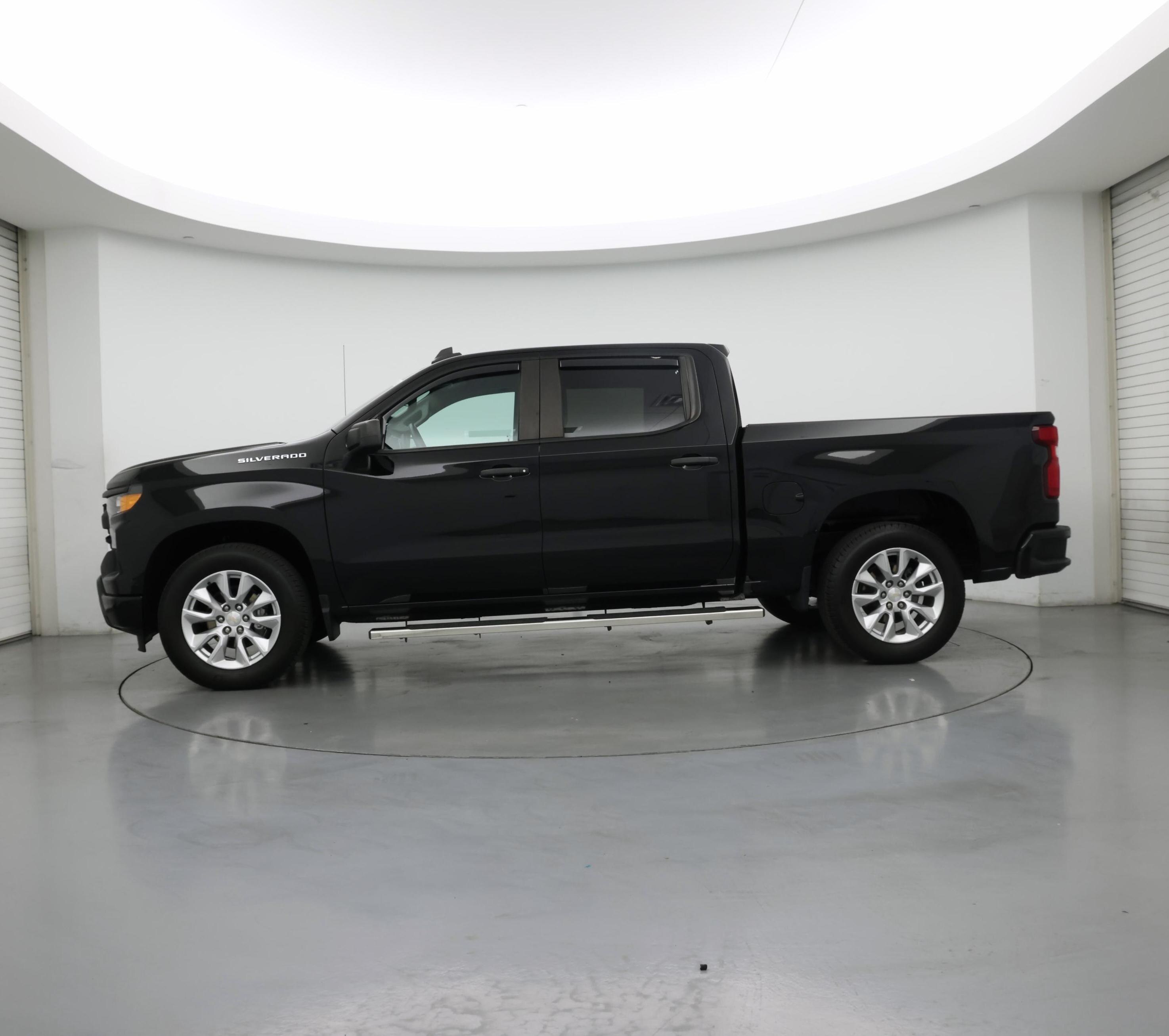 Thumbnail: 2022 Chevrolet Silverado 1500 - 3