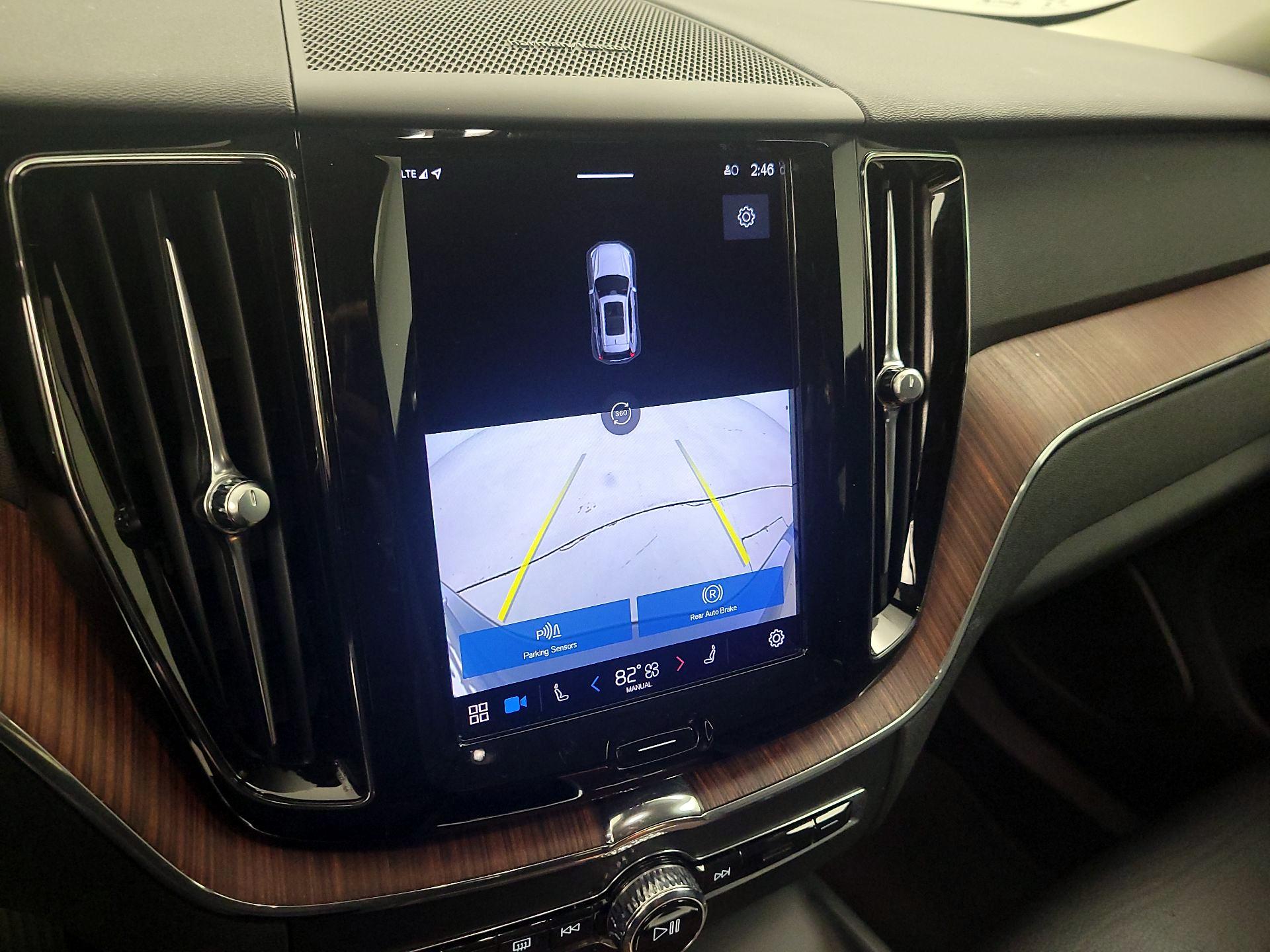 Thumbnail: 2023 Volvo XC60 - 16