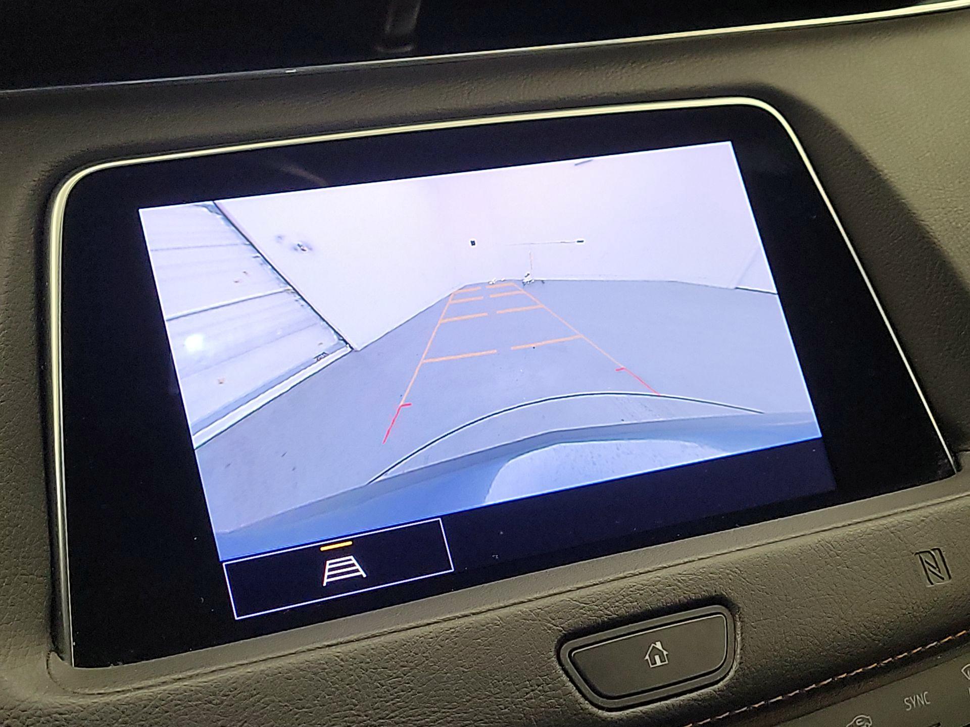 Thumbnail: 2021 Cadillac XT4 - 14