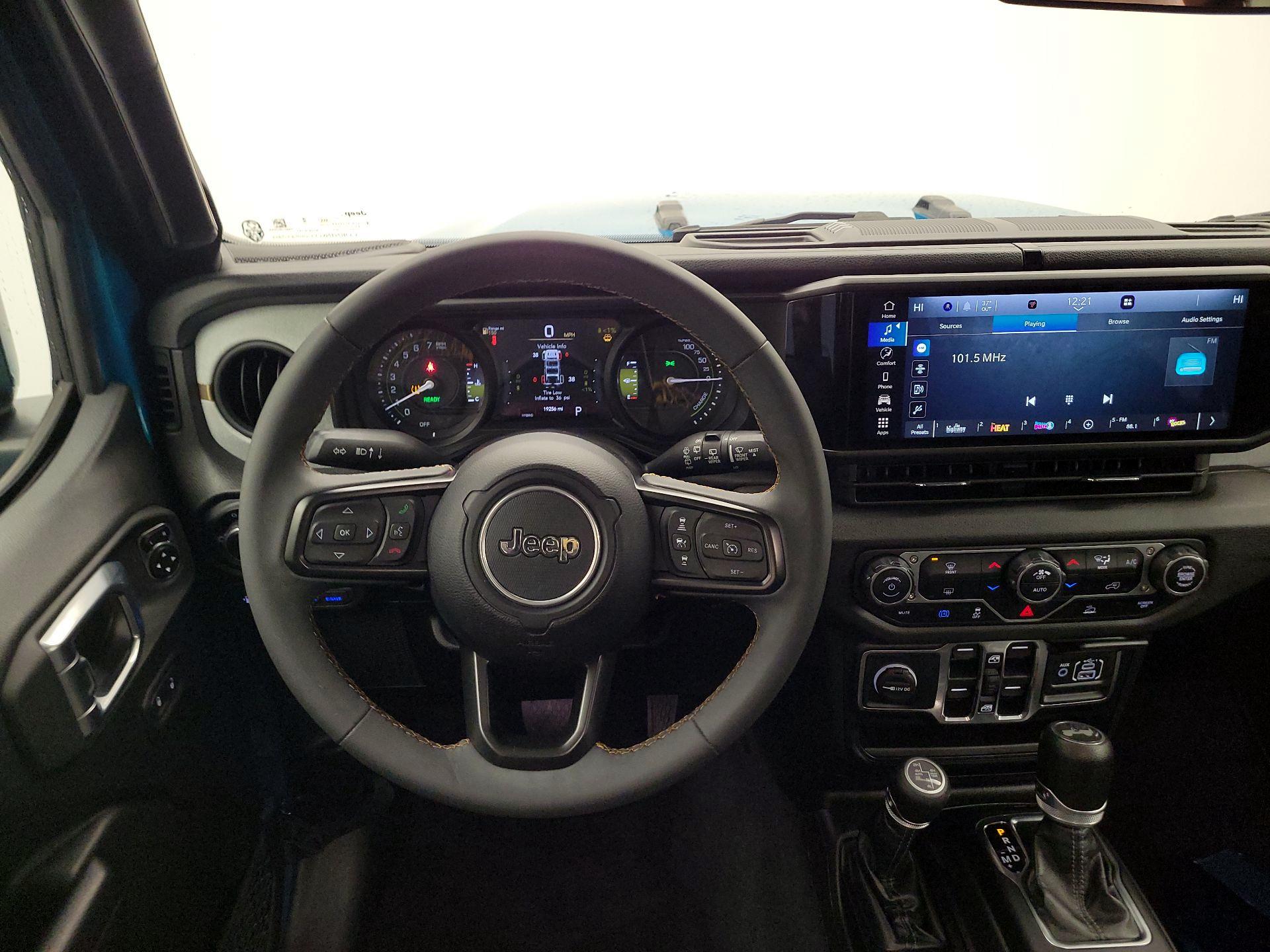 Thumbnail: 2024 Jeep Wrangler - 10