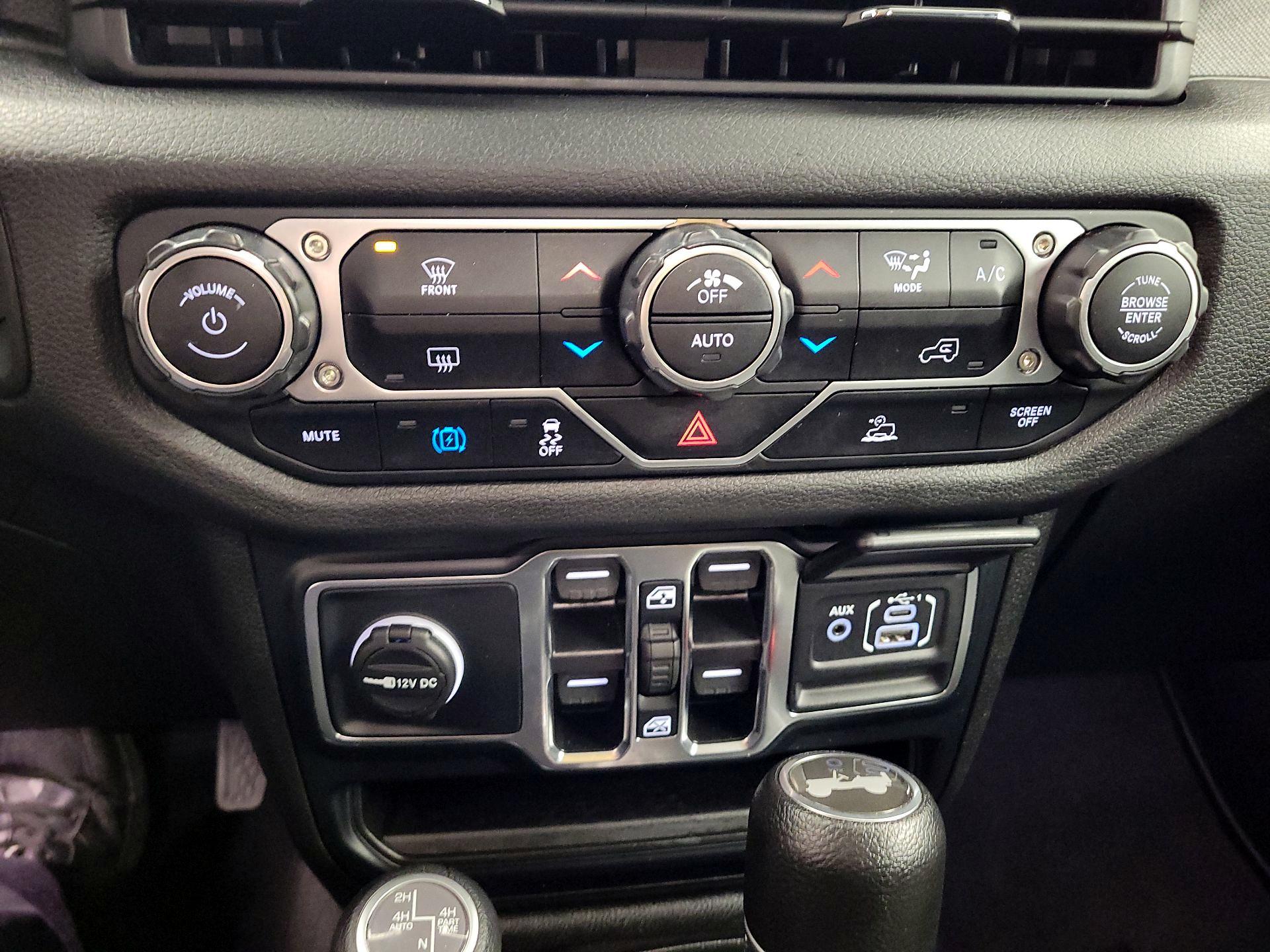 Thumbnail: 2024 Jeep Wrangler - 16