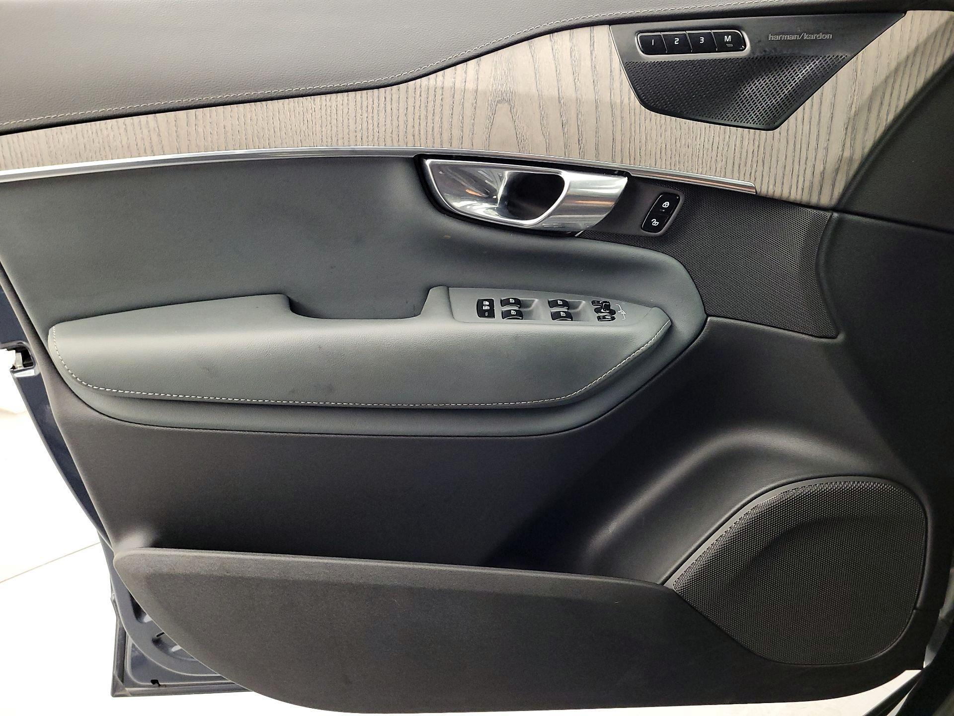 Thumbnail: 2023 Volvo XC90 - 12