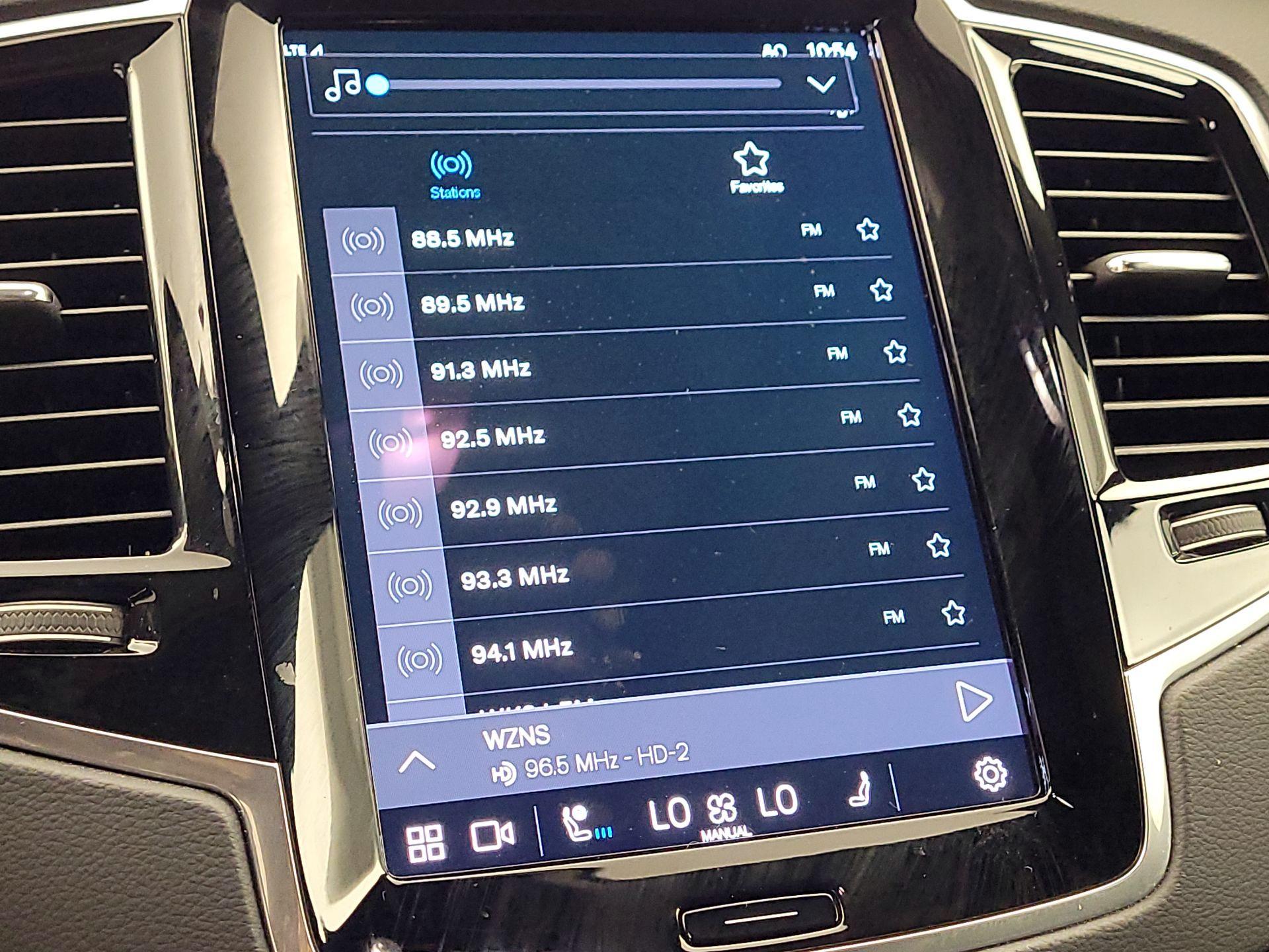 Thumbnail: 2023 Volvo XC90 - 15