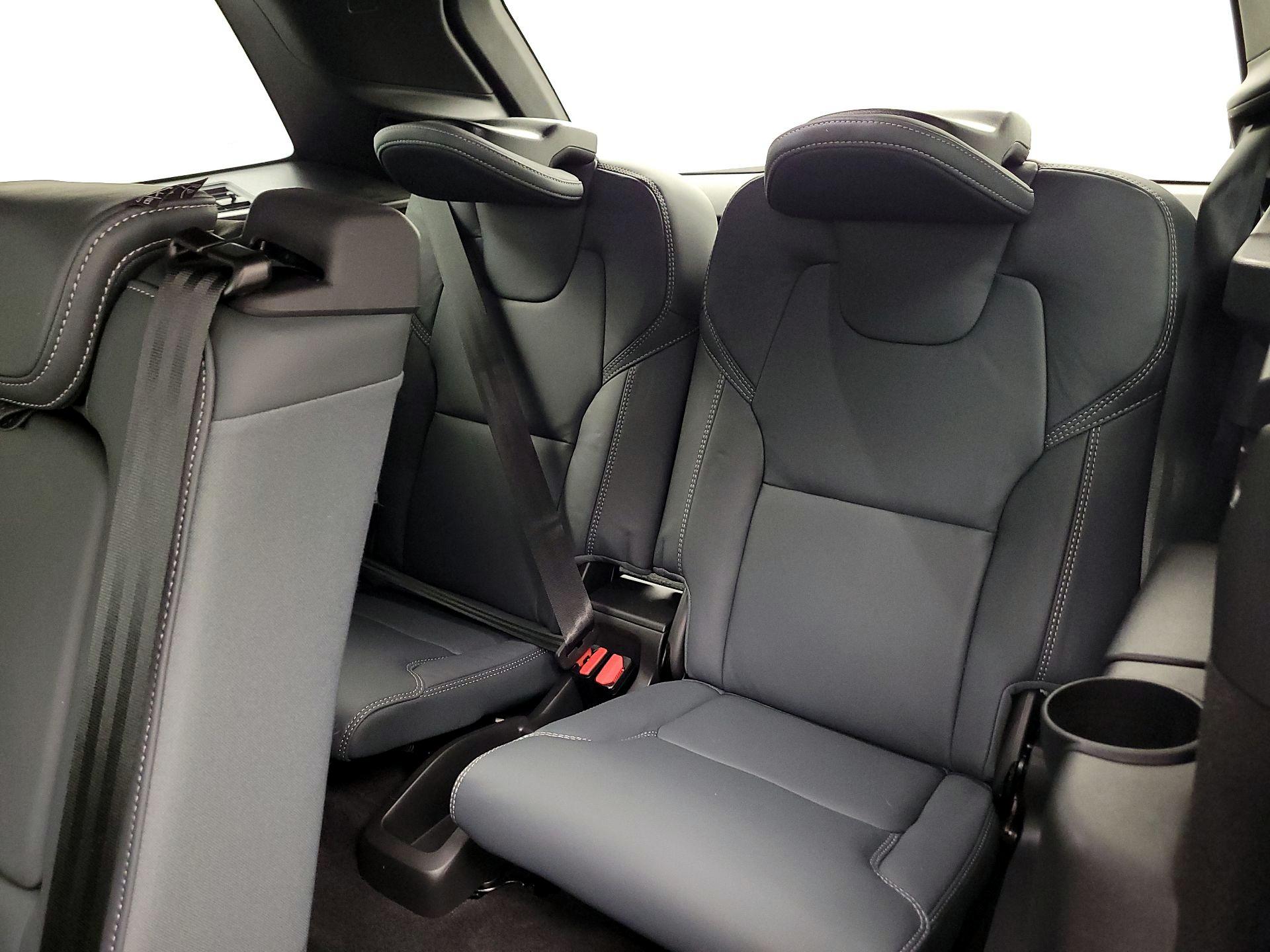 Thumbnail: 2023 Volvo XC90 - 20