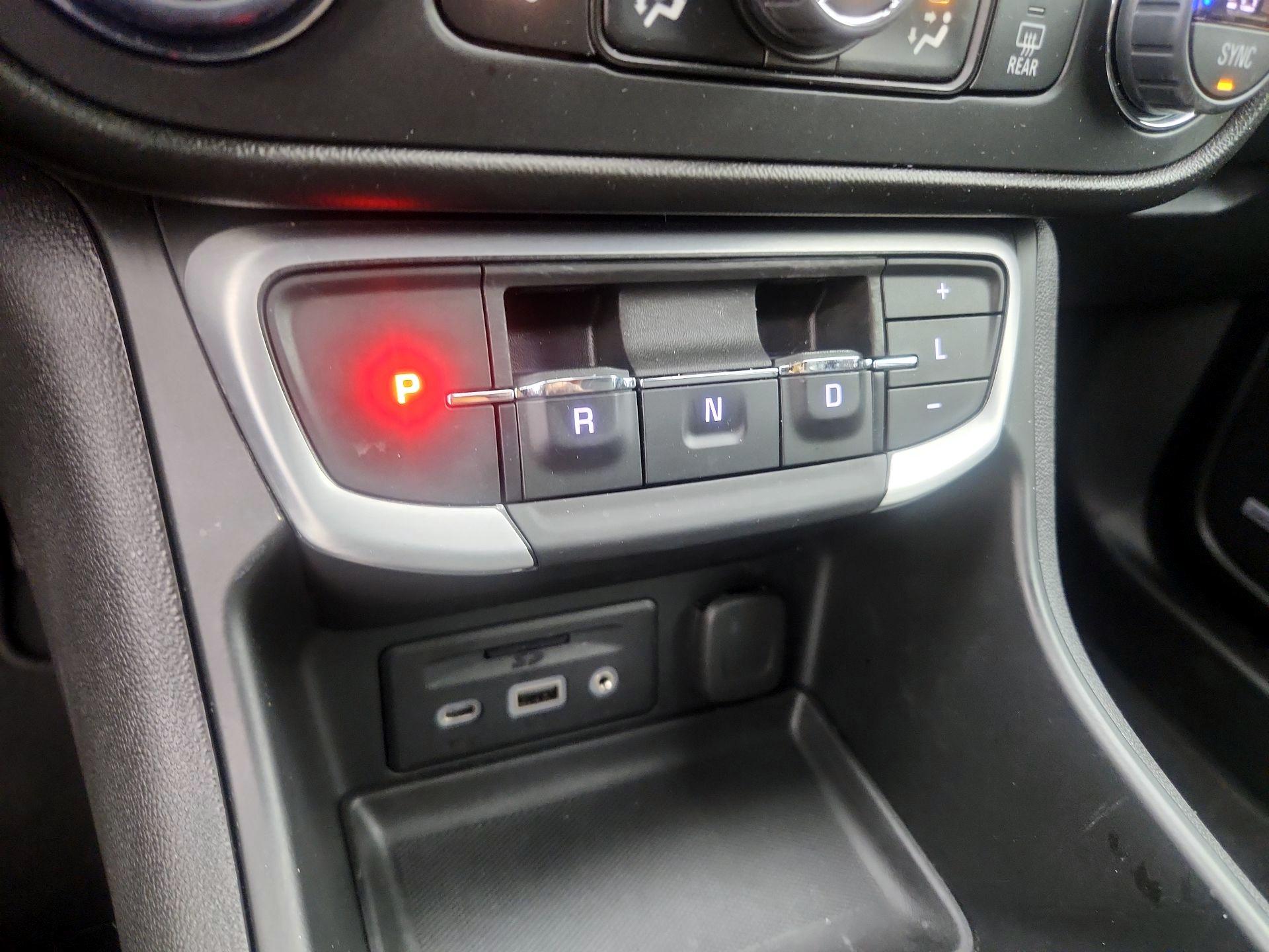 Thumbnail: 2022 GMC Terrain - 18