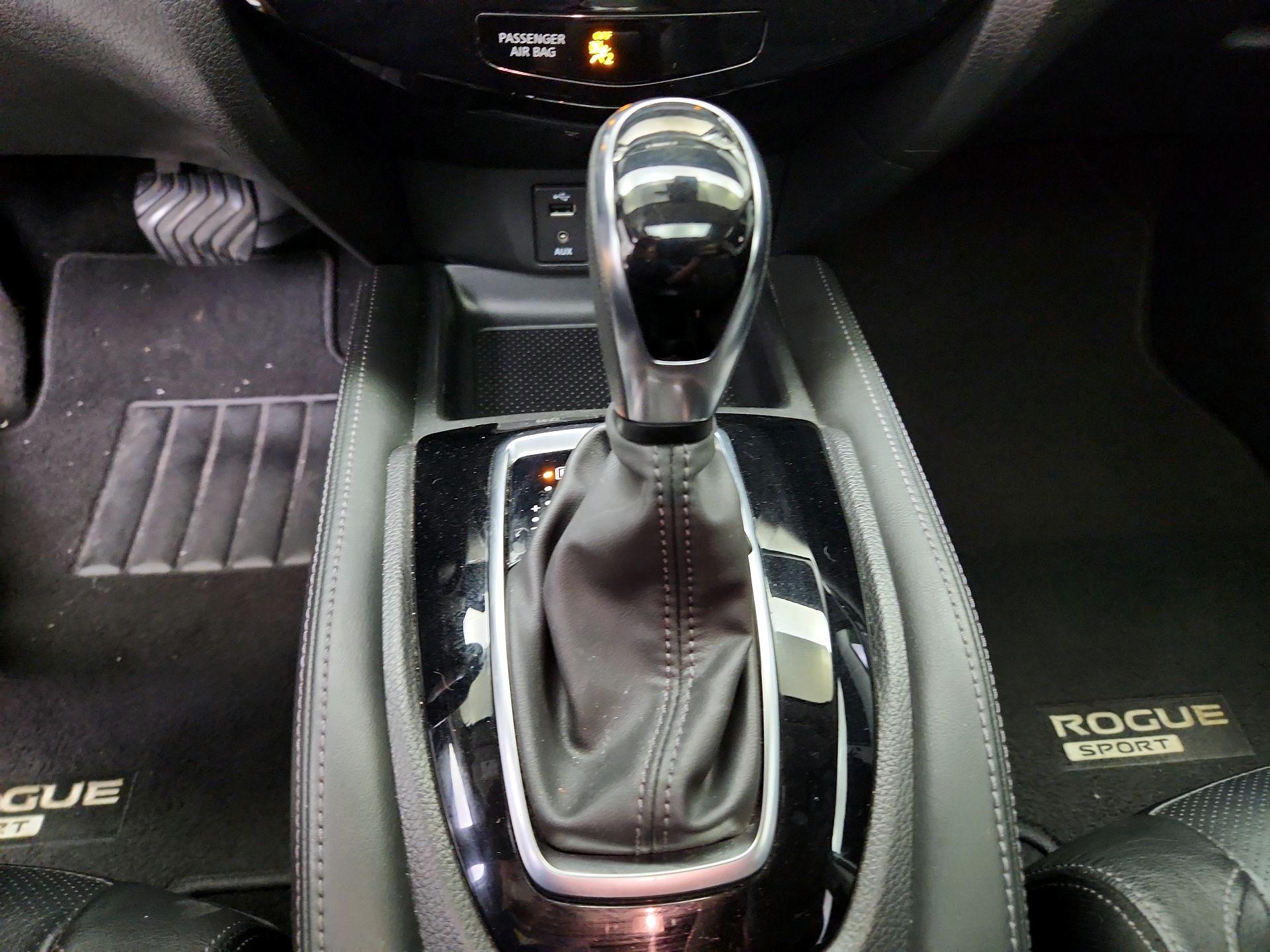 Thumbnail: 2017 Nissan Rogue Sport - 18