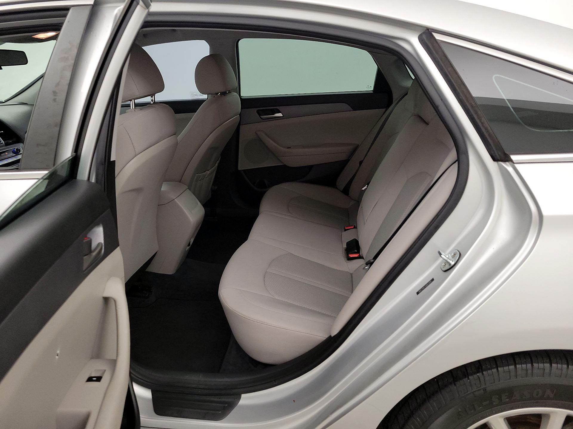 Thumbnail: 2018 Hyundai Sonata - 19