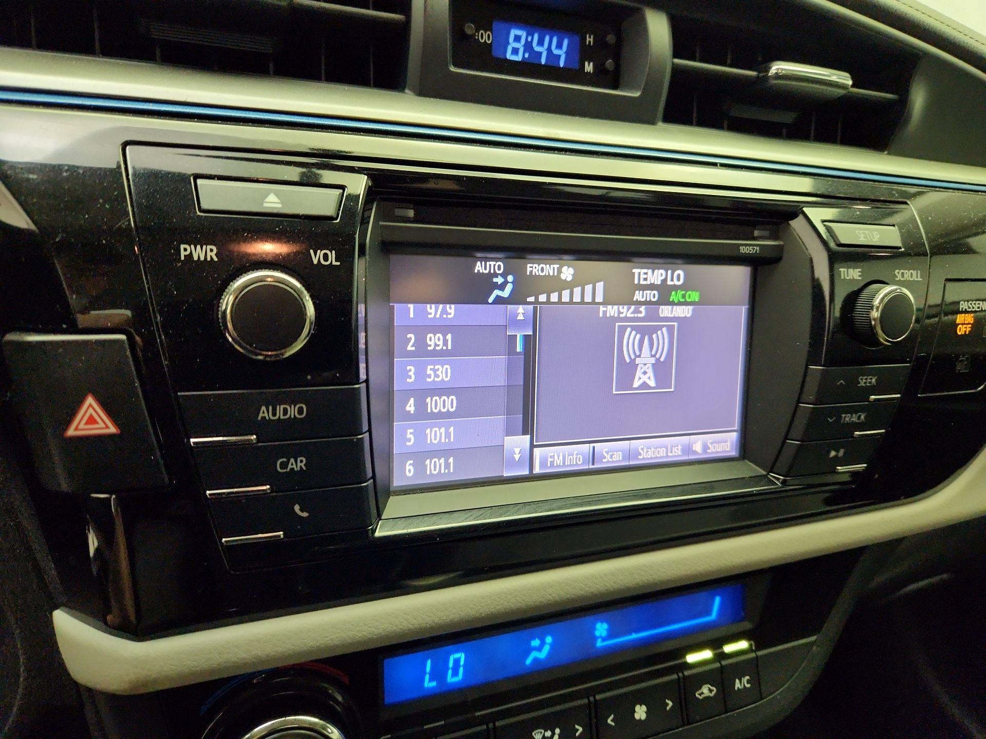 Thumbnail: 2016 Toyota Corolla - 15