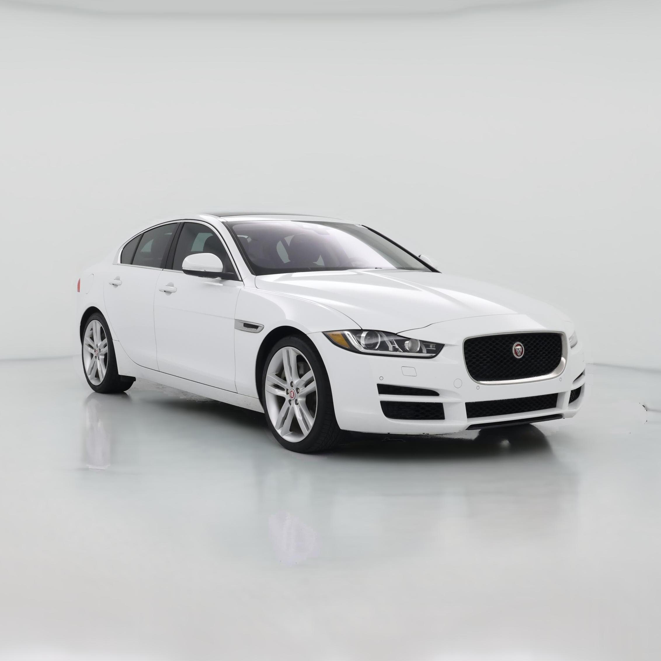 Thumbnail: 2017 Jaguar XE - 1