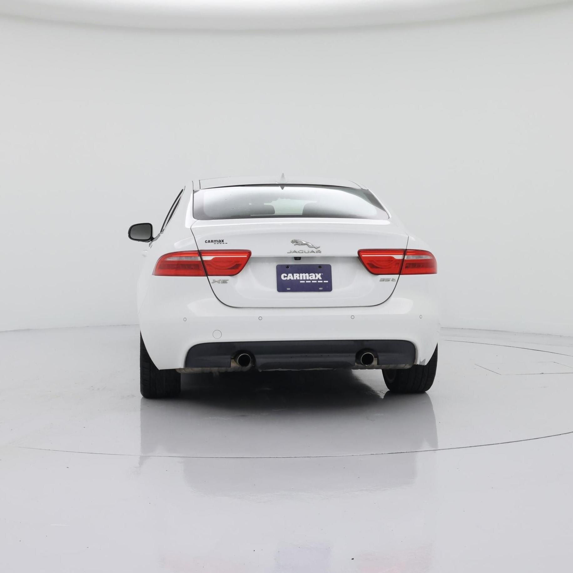 Thumbnail: 2017 Jaguar XE - 6