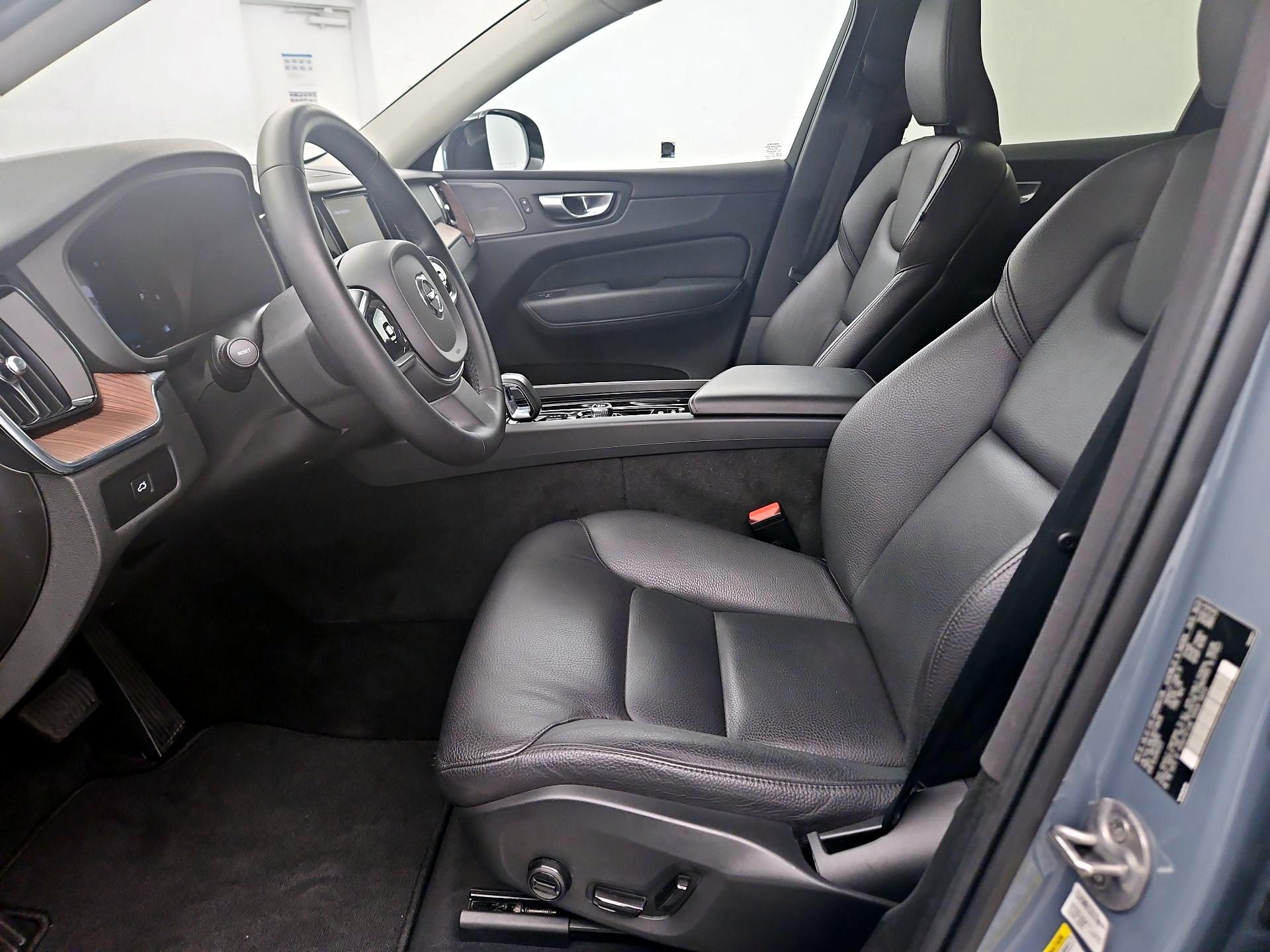 Thumbnail: 2024 Volvo XC60 - 11