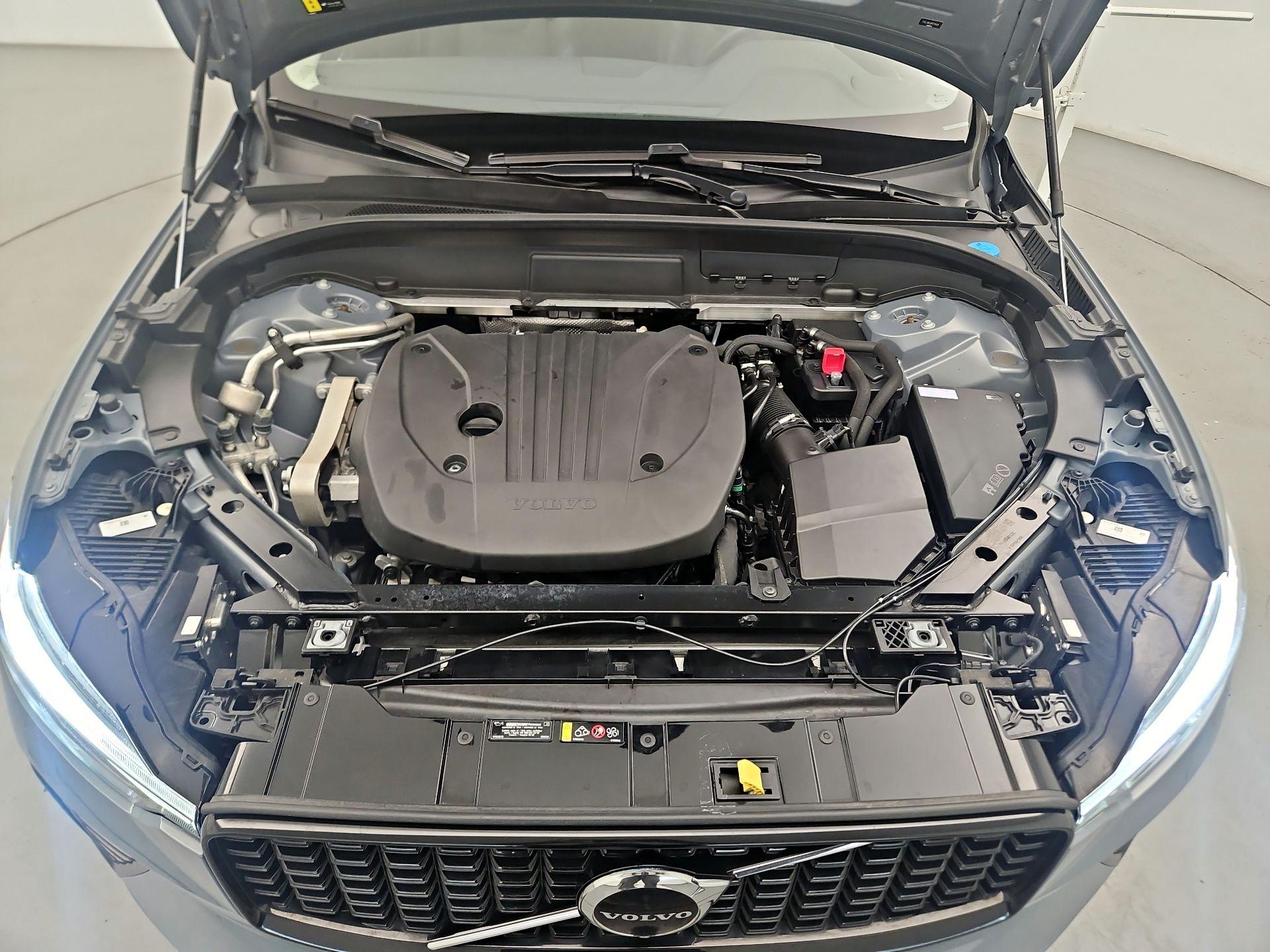 Thumbnail: 2024 Volvo XC60 - 20