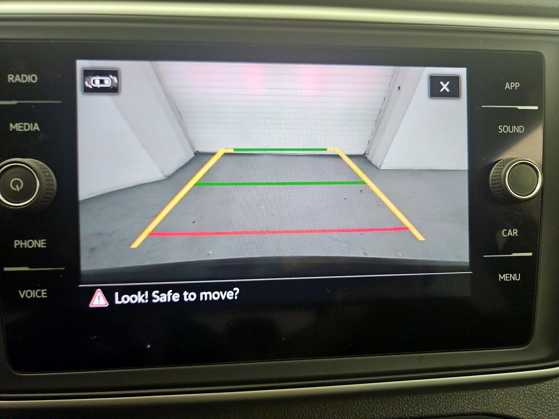 Thumbnail: 2021 Volkswagen Atlas - 14