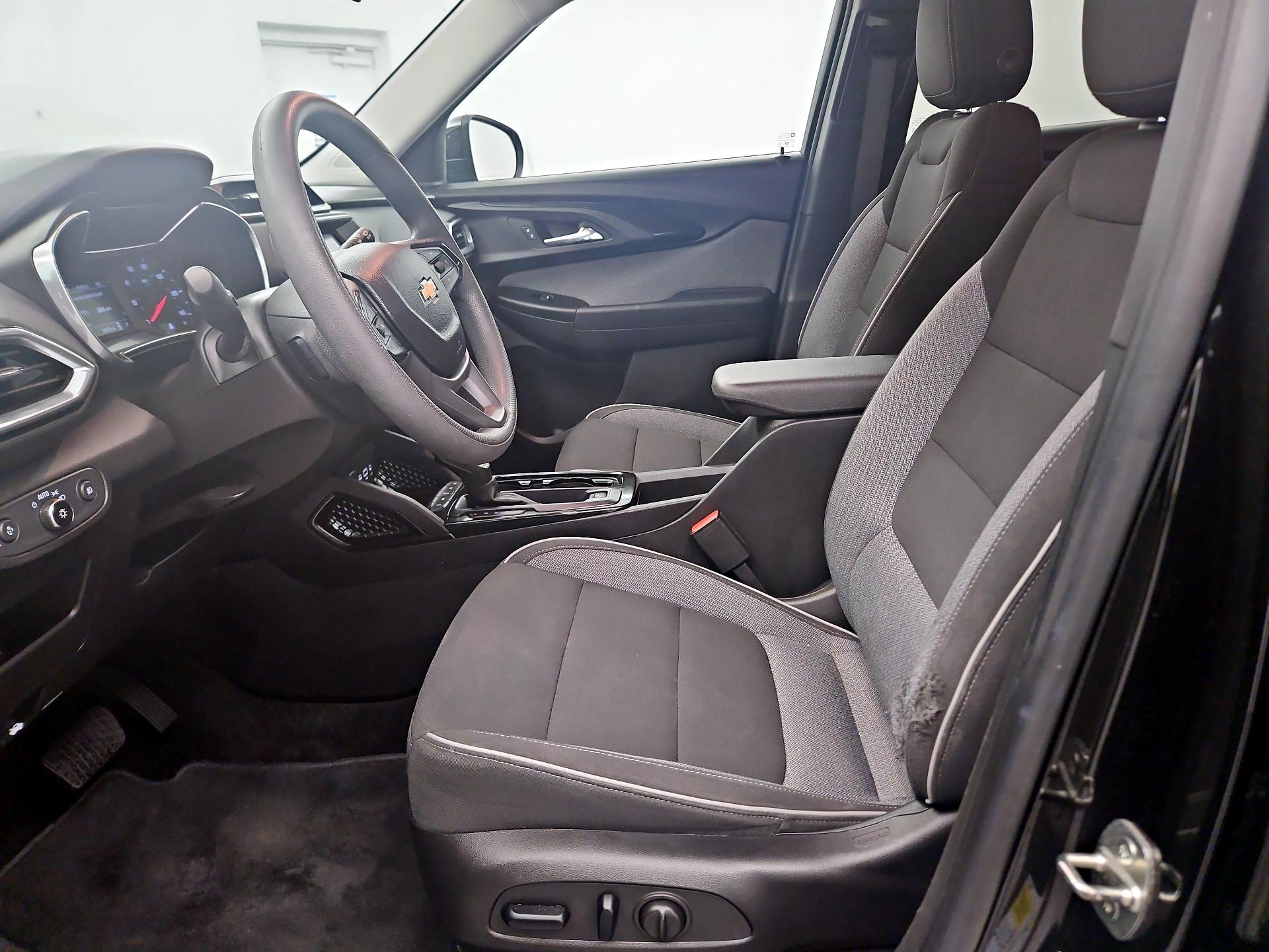 Thumbnail: 2022 Chevrolet TrailBlazer - 11