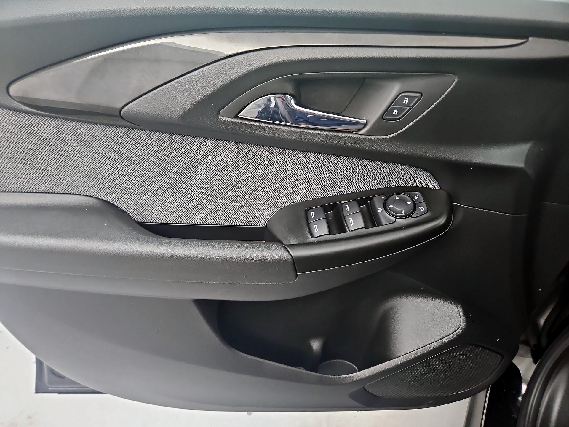 Thumbnail: 2022 Chevrolet TrailBlazer - 12