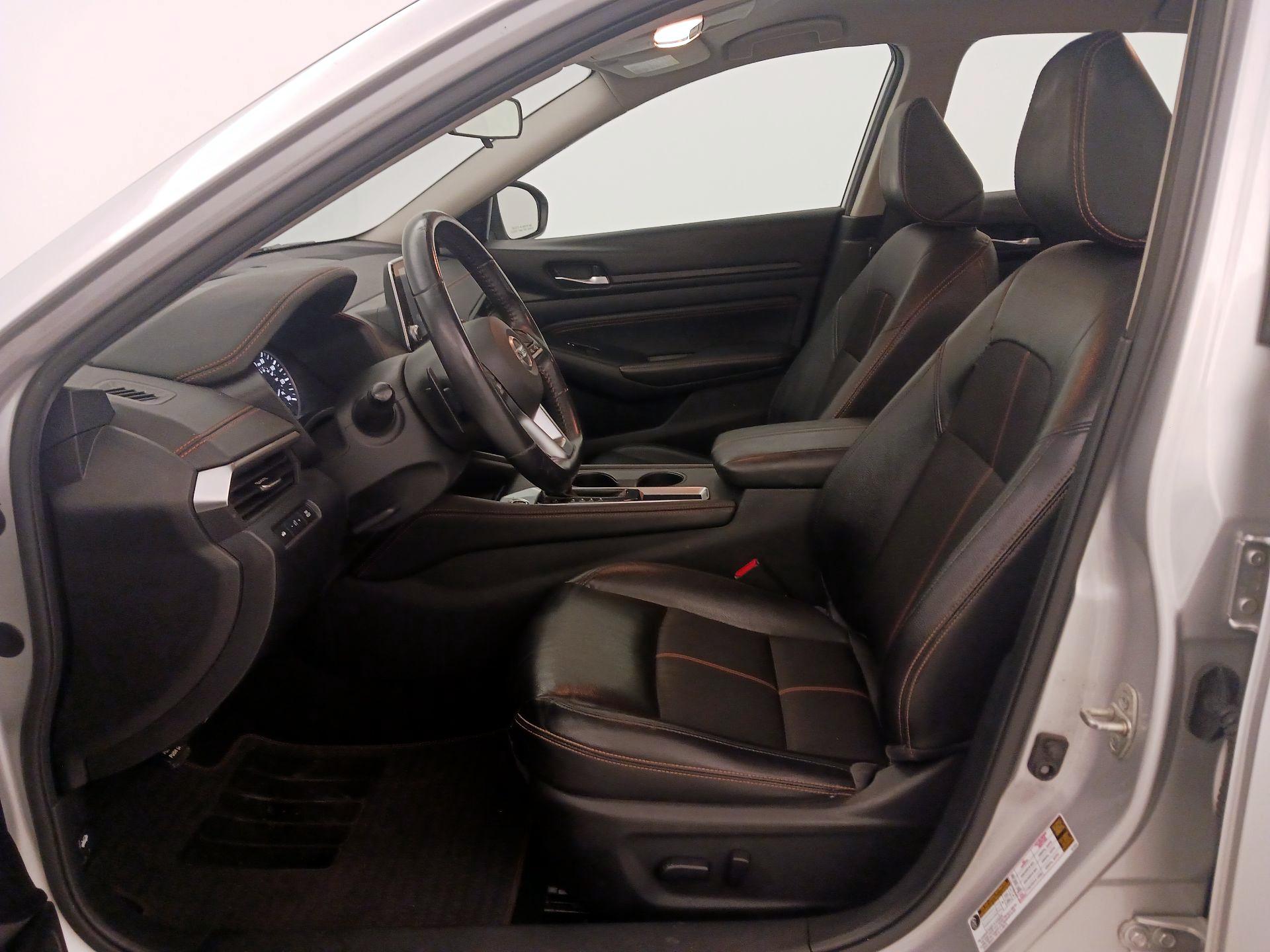 Thumbnail: 2020 Nissan Altima - 11