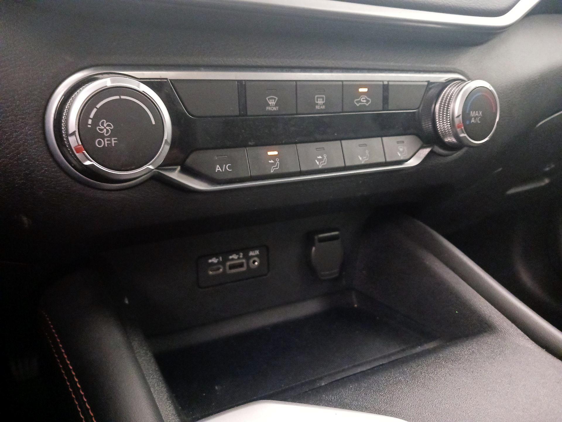 Thumbnail: 2020 Nissan Altima - 16