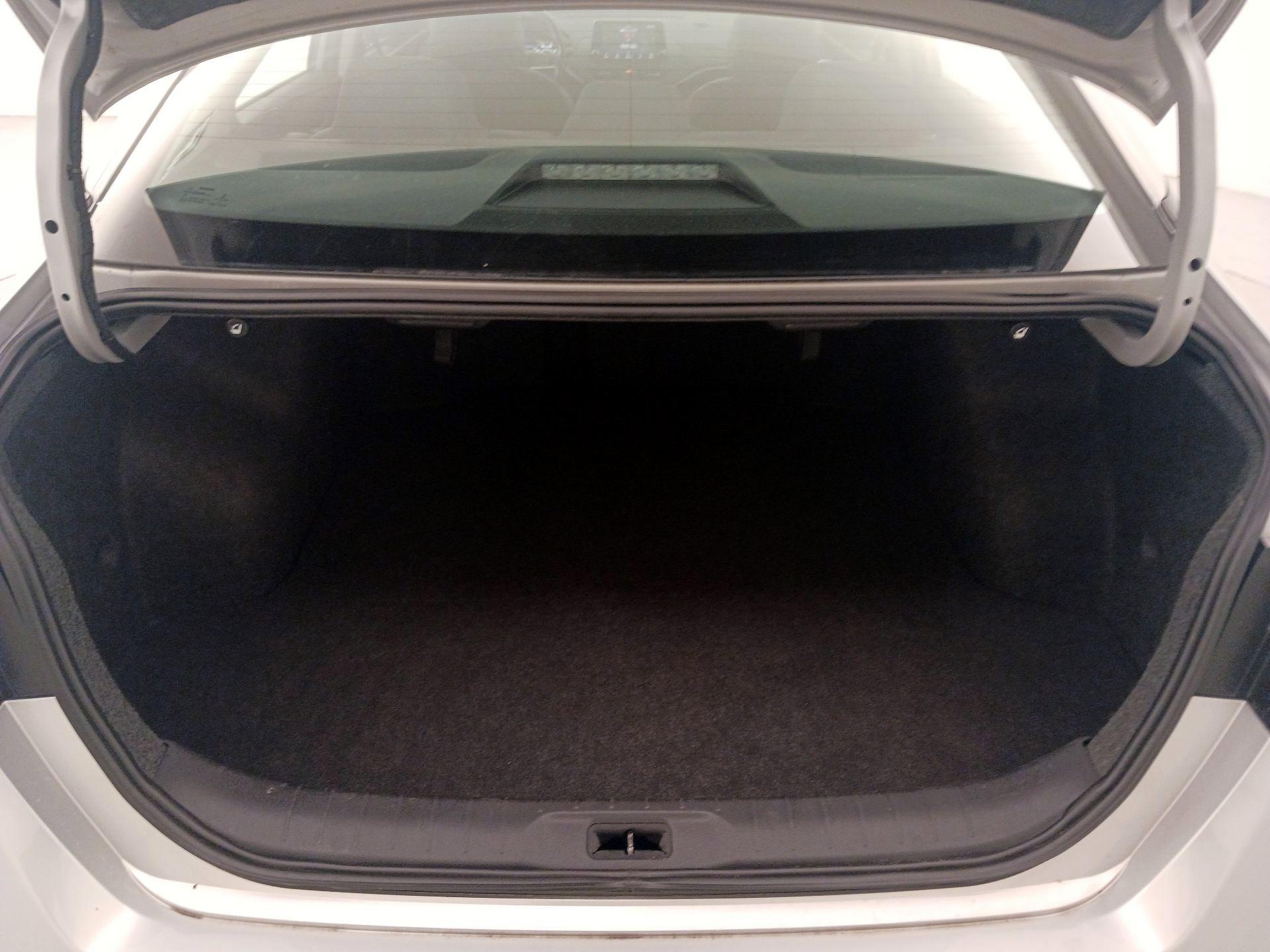 Thumbnail: 2020 Nissan Altima - 20