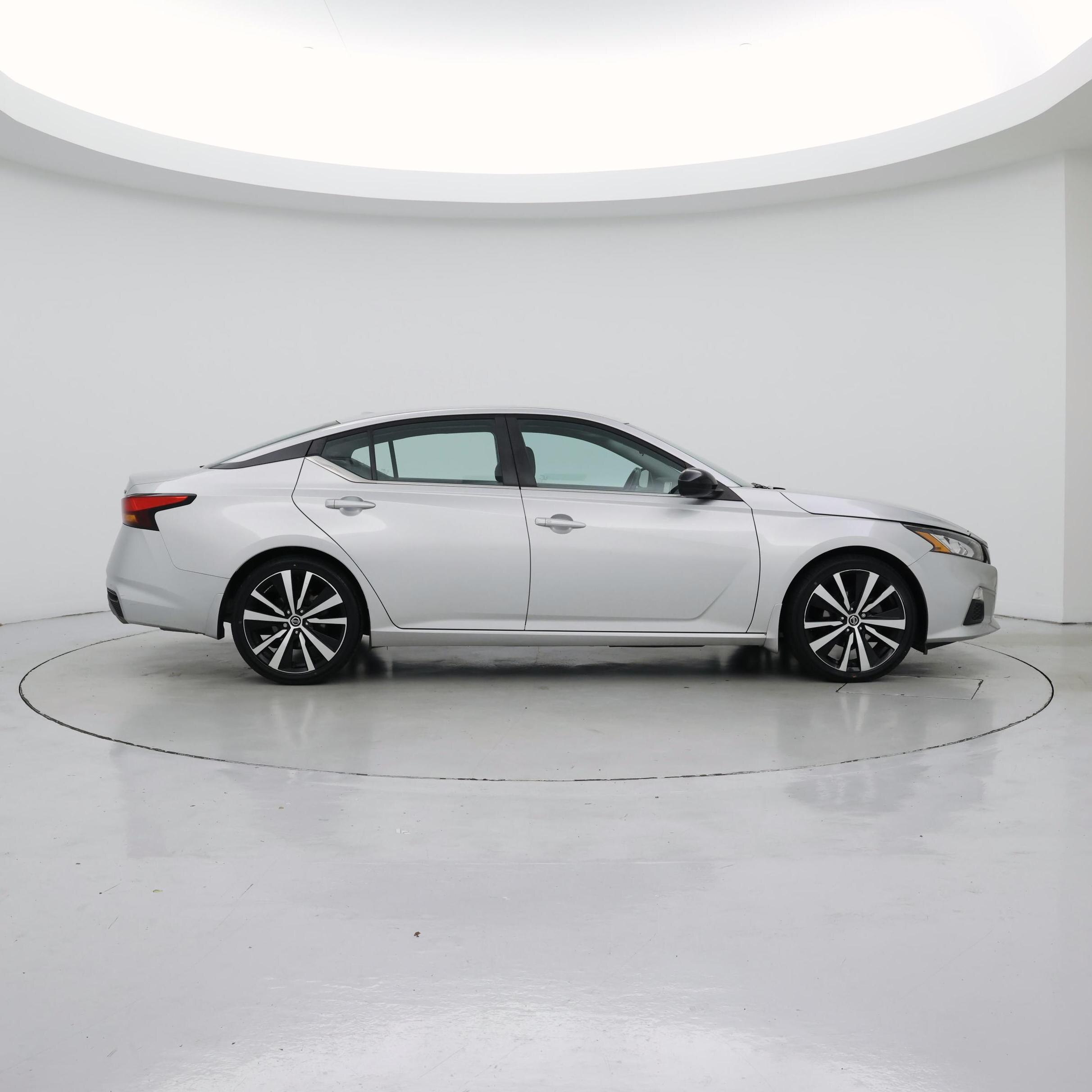 Thumbnail: 2020 Nissan Altima - 7