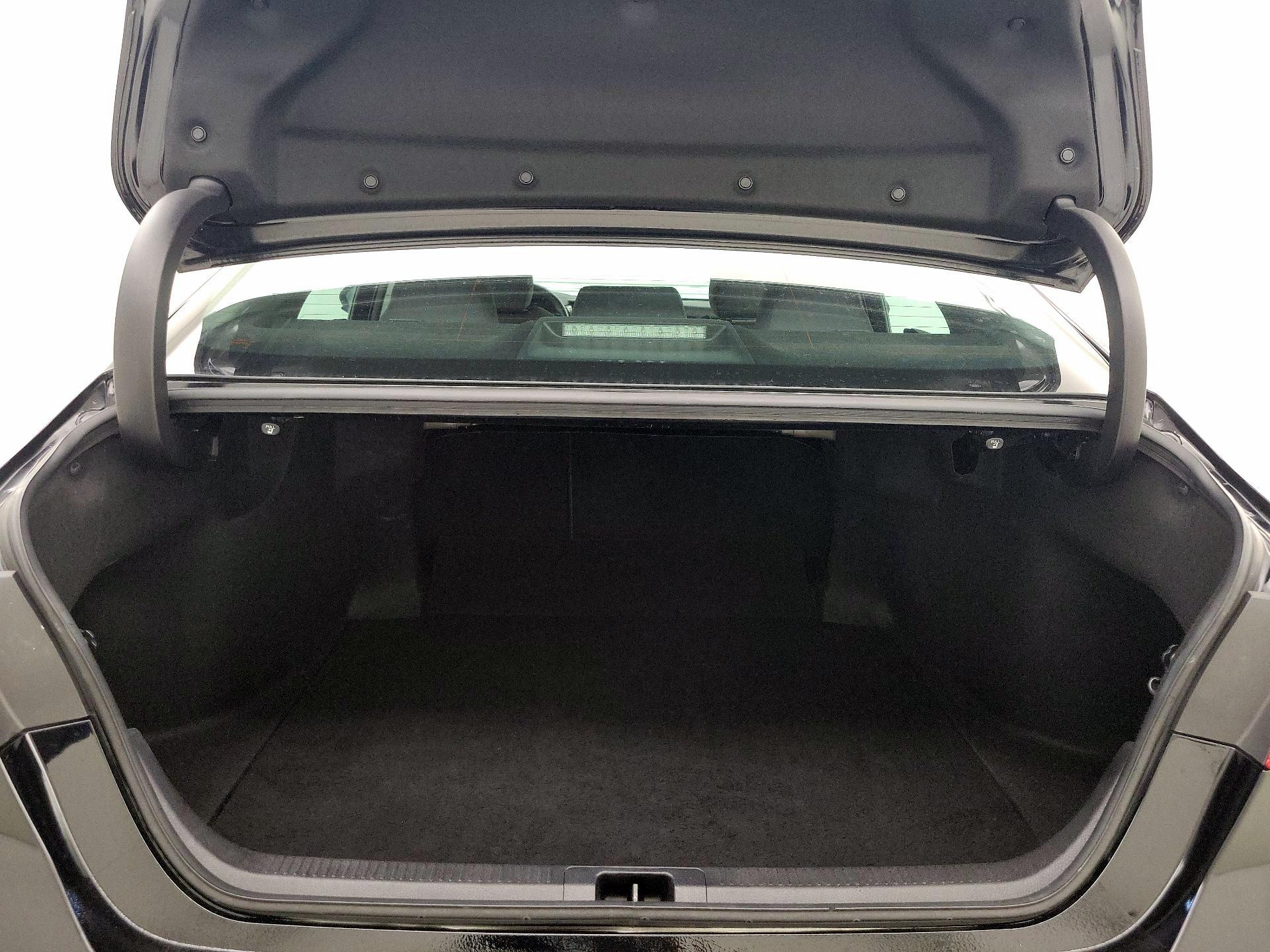 Thumbnail: 2023 Toyota Camry - 20