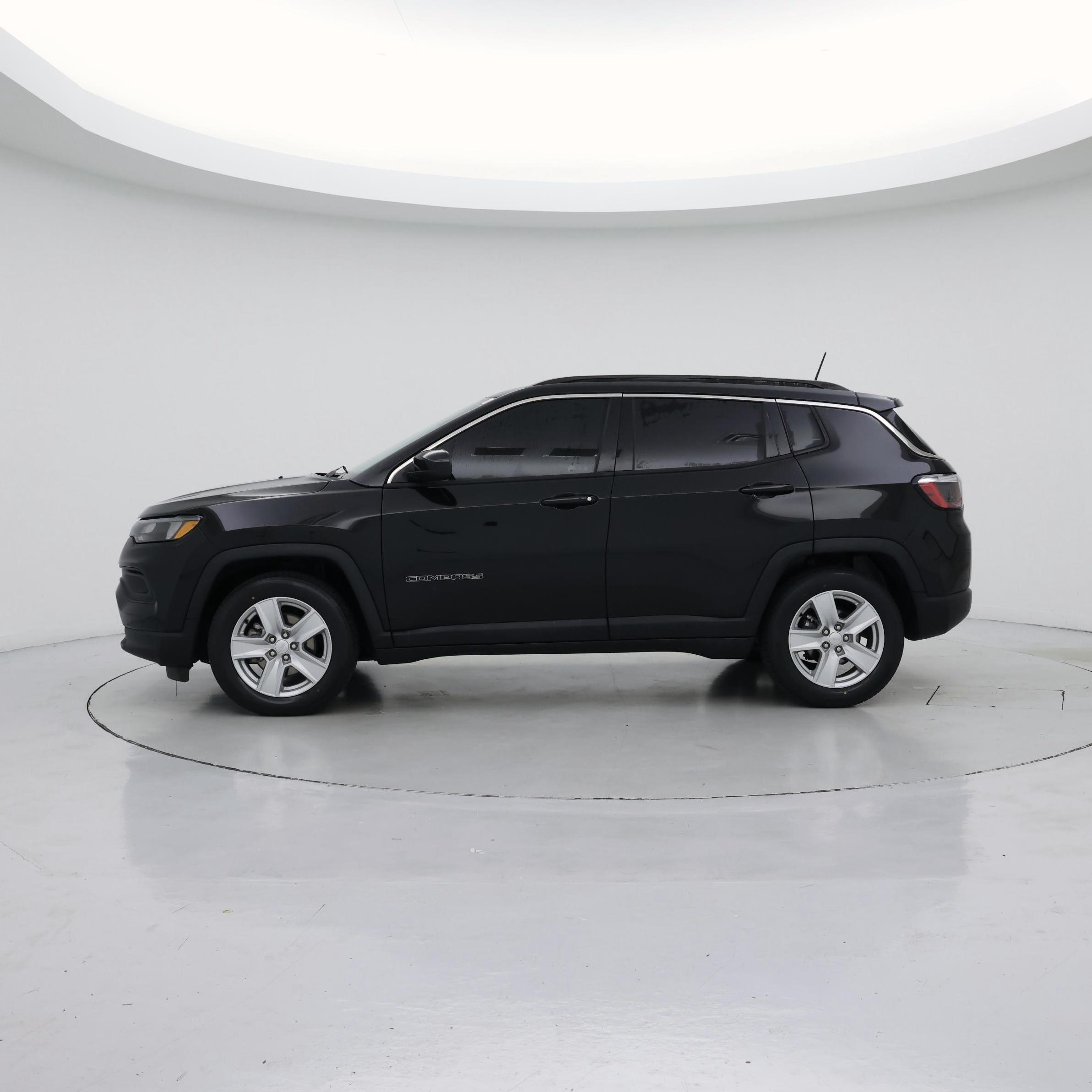 Thumbnail: 2022 Jeep Compass - 3