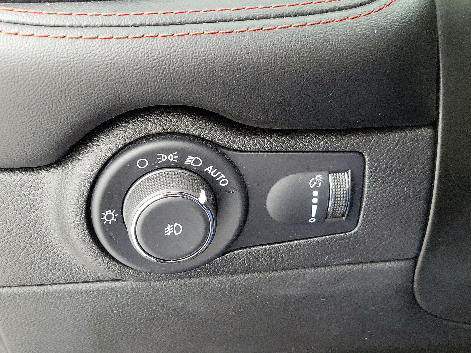 Thumbnail: 2023 Dodge Durango - 13