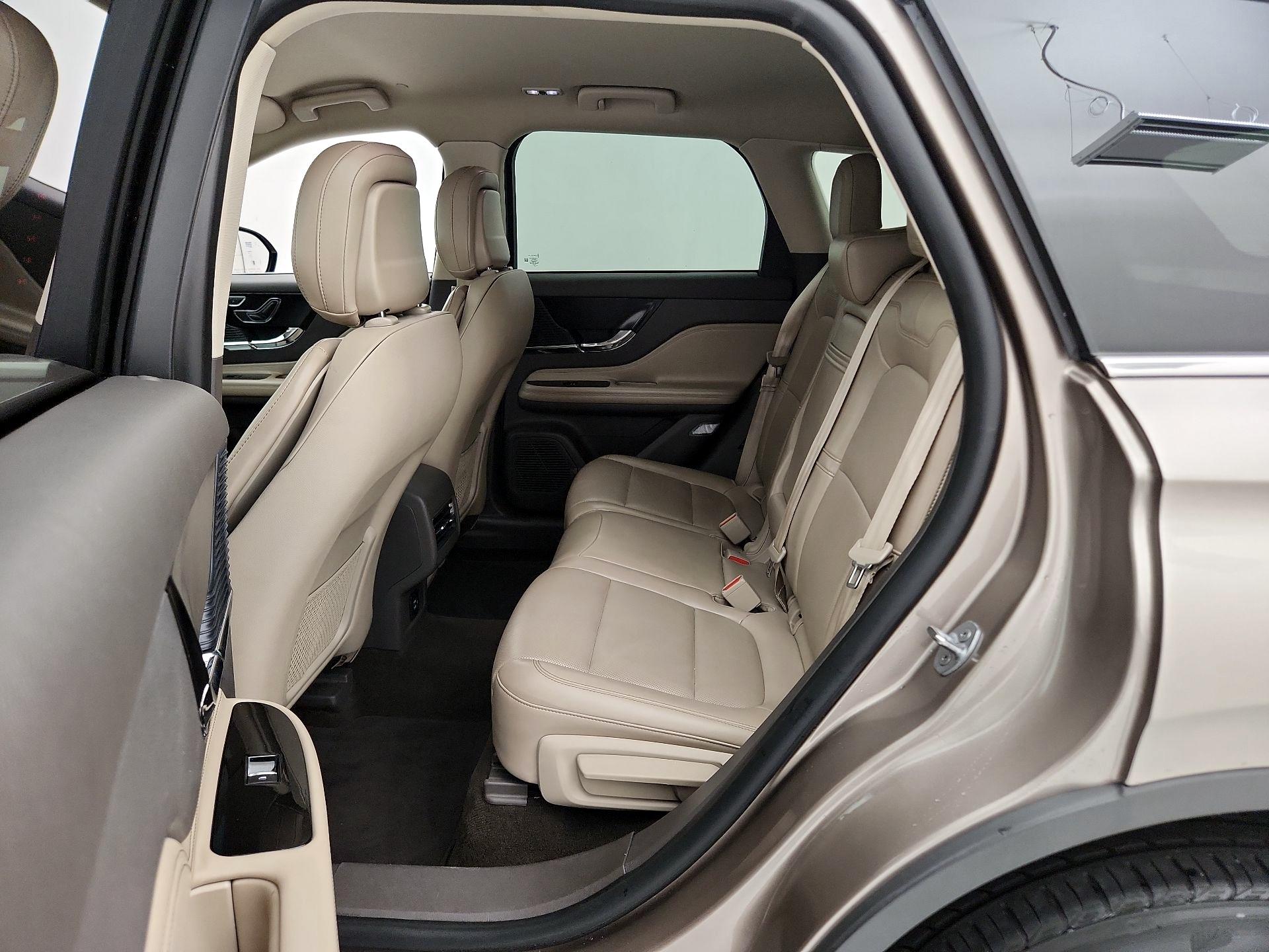 Thumbnail: 2020 Lincoln Corsair - 19