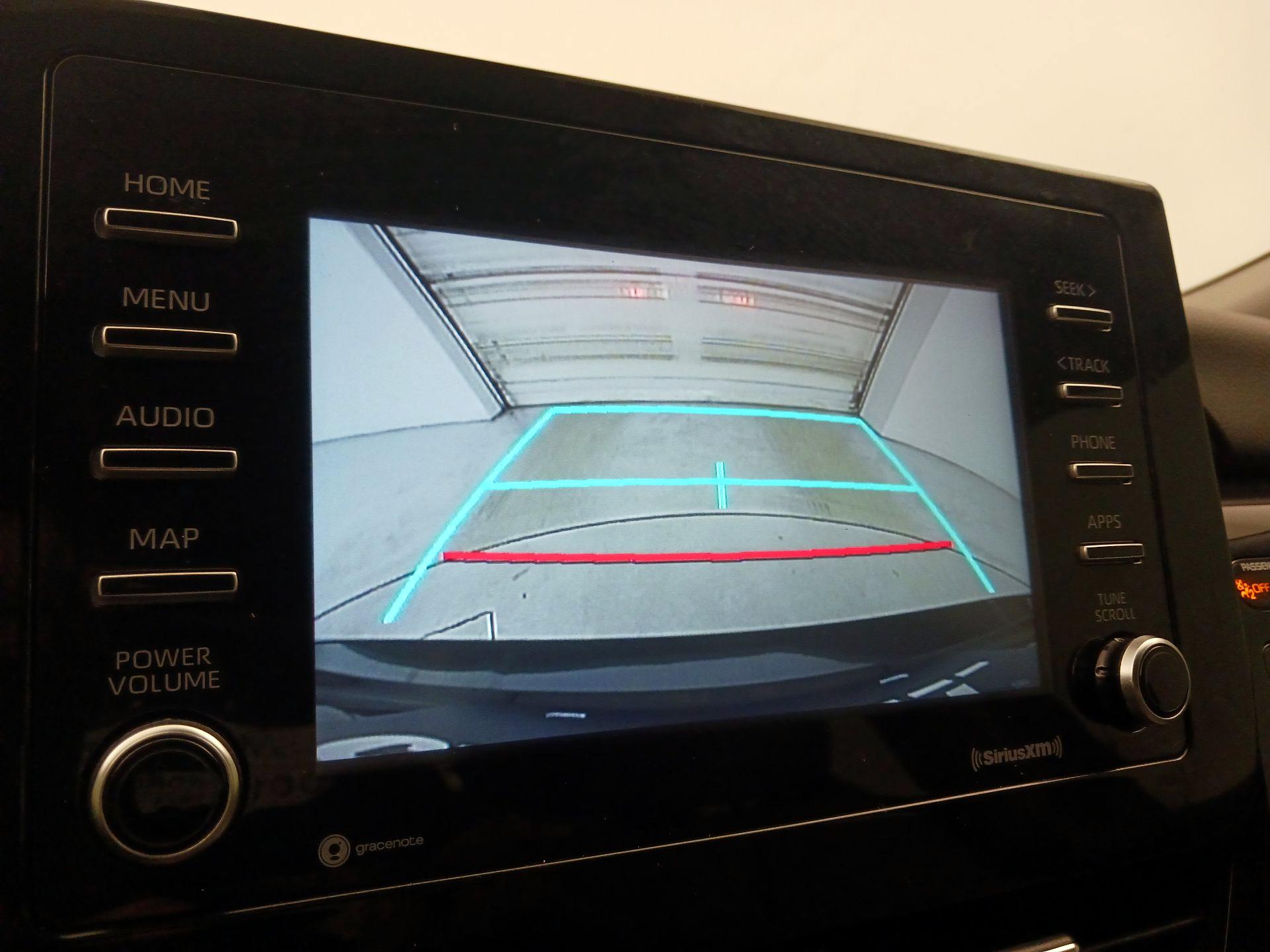 Thumbnail: 2022 Toyota Camry - 14