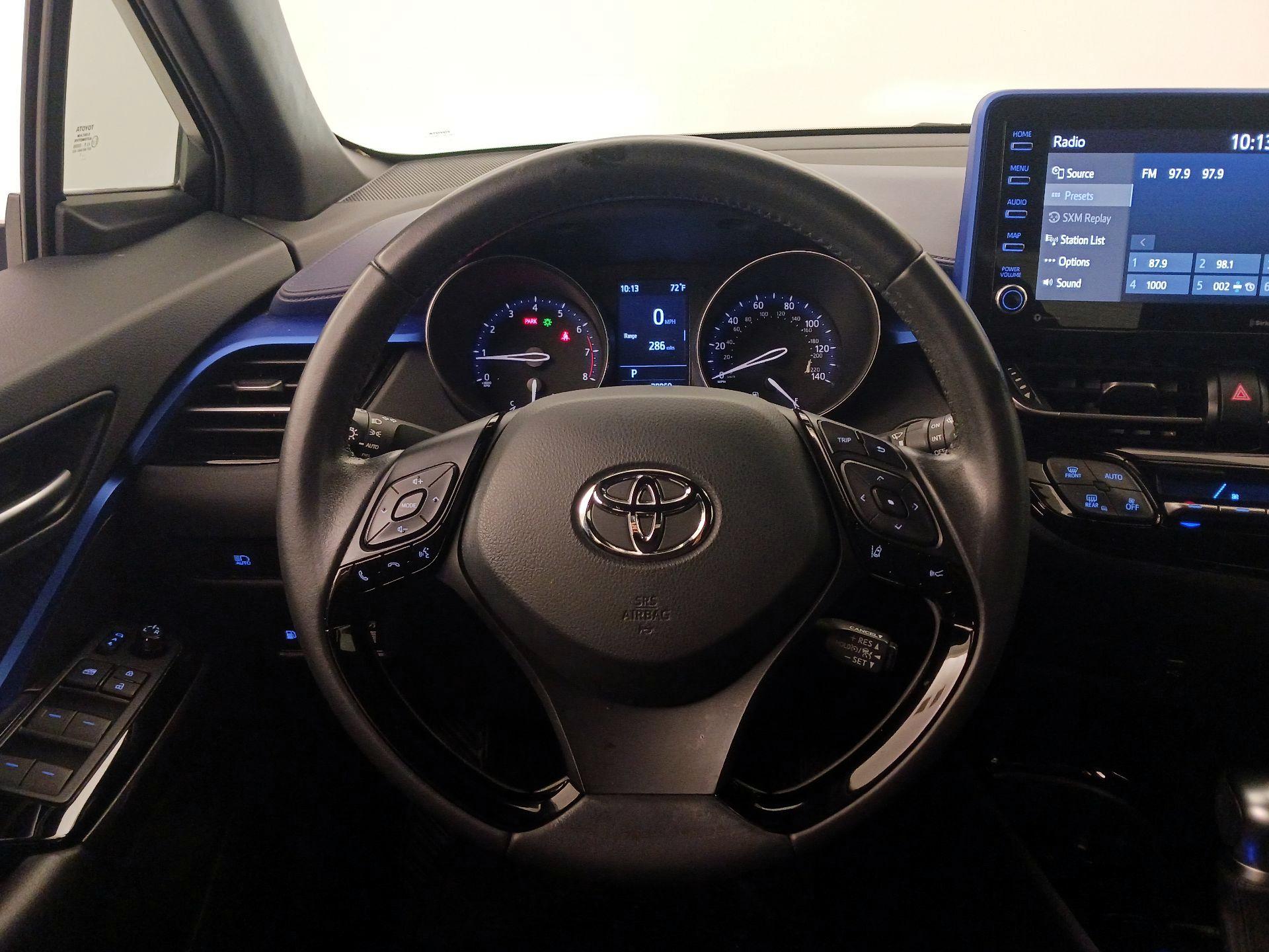 Thumbnail: 2021 Toyota C-HR - 10