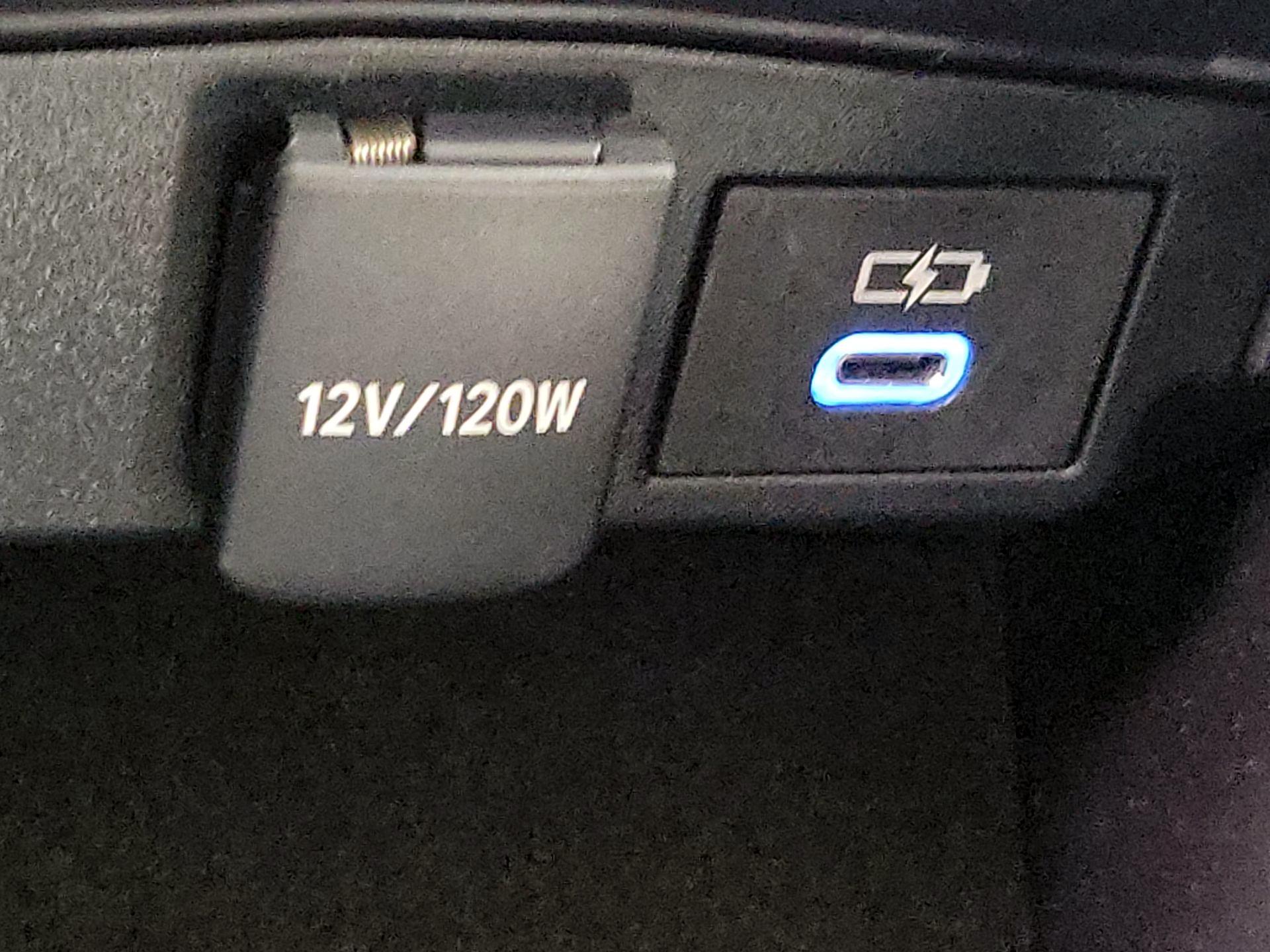 Thumbnail: 2022 Toyota Corolla - 17